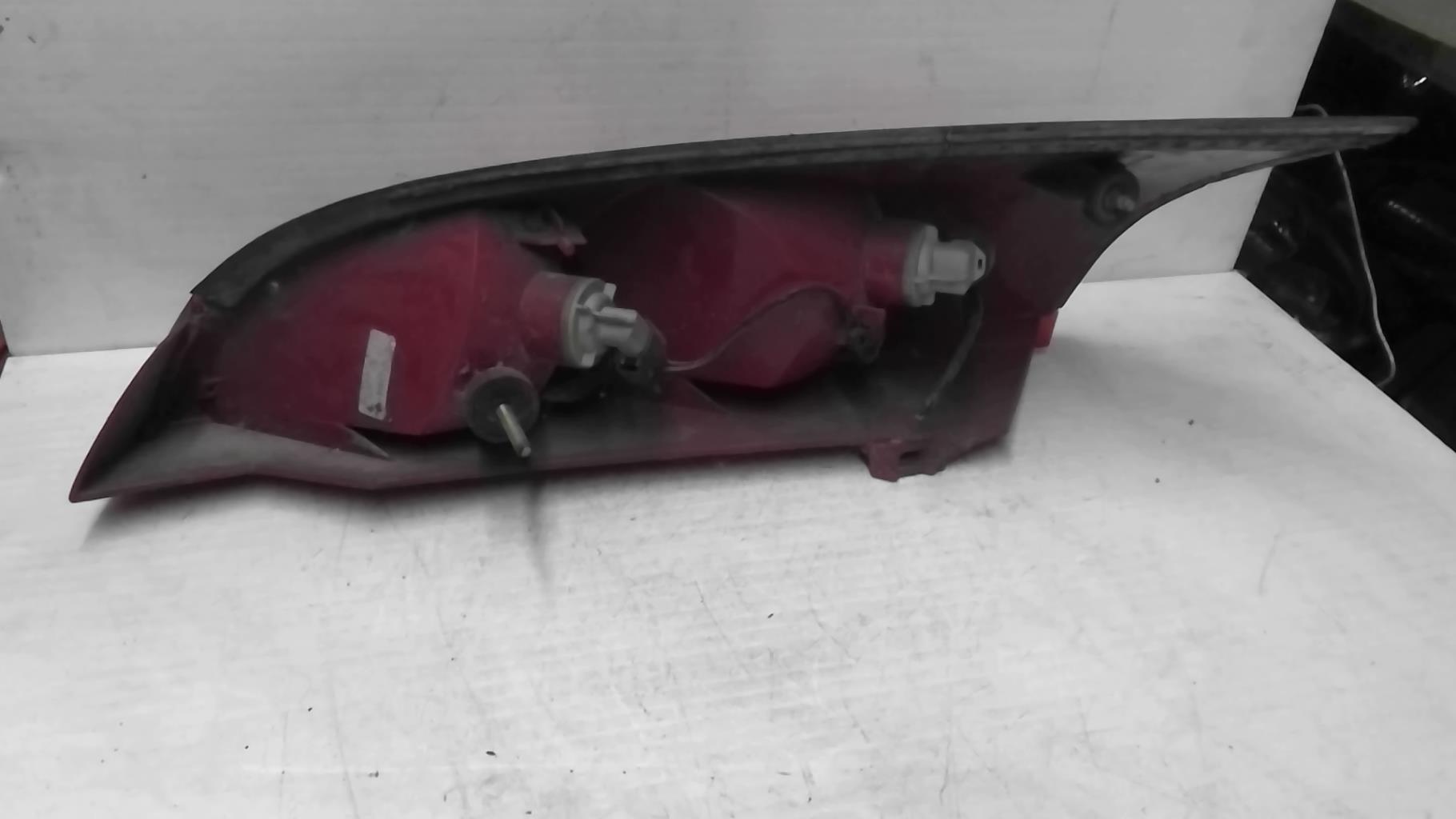 Fanale posteriore principale destro (luci) FORD FOCUS 1 Gasolina - 1