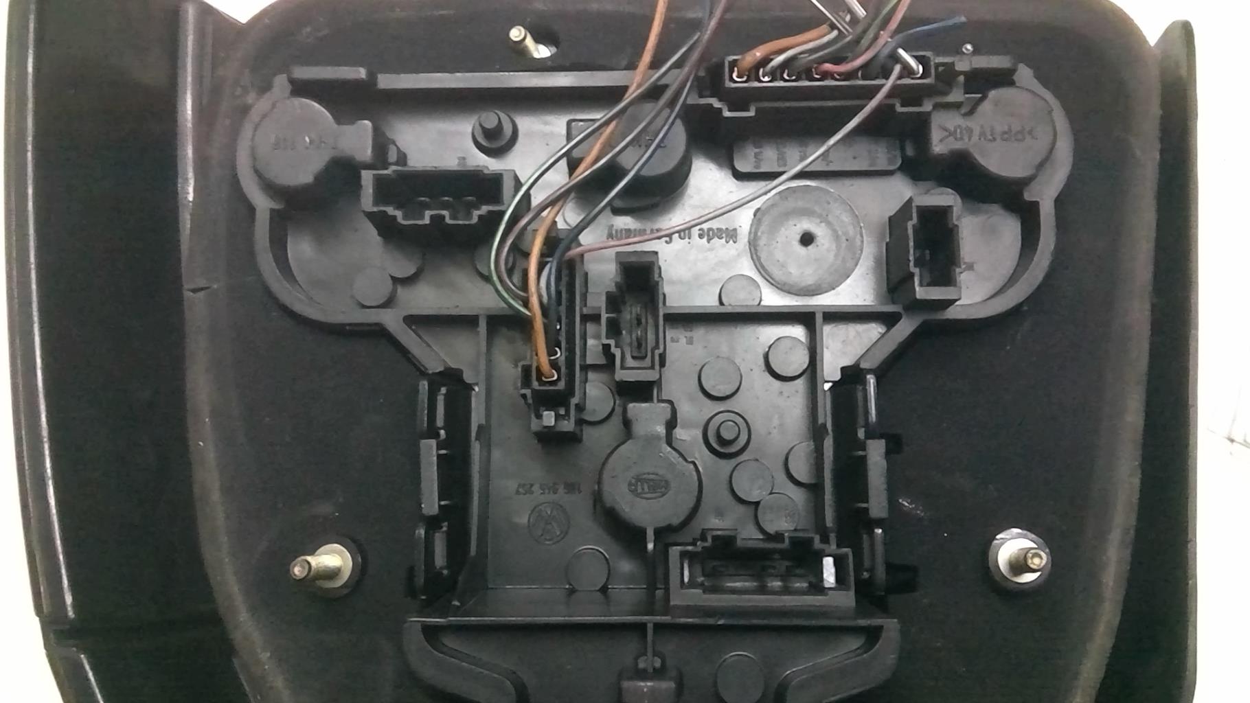 Fanale posteriore principale sinistro (luci) VOLKSWAGEN GOLF 4 CABRIOLET Gasolina - 1