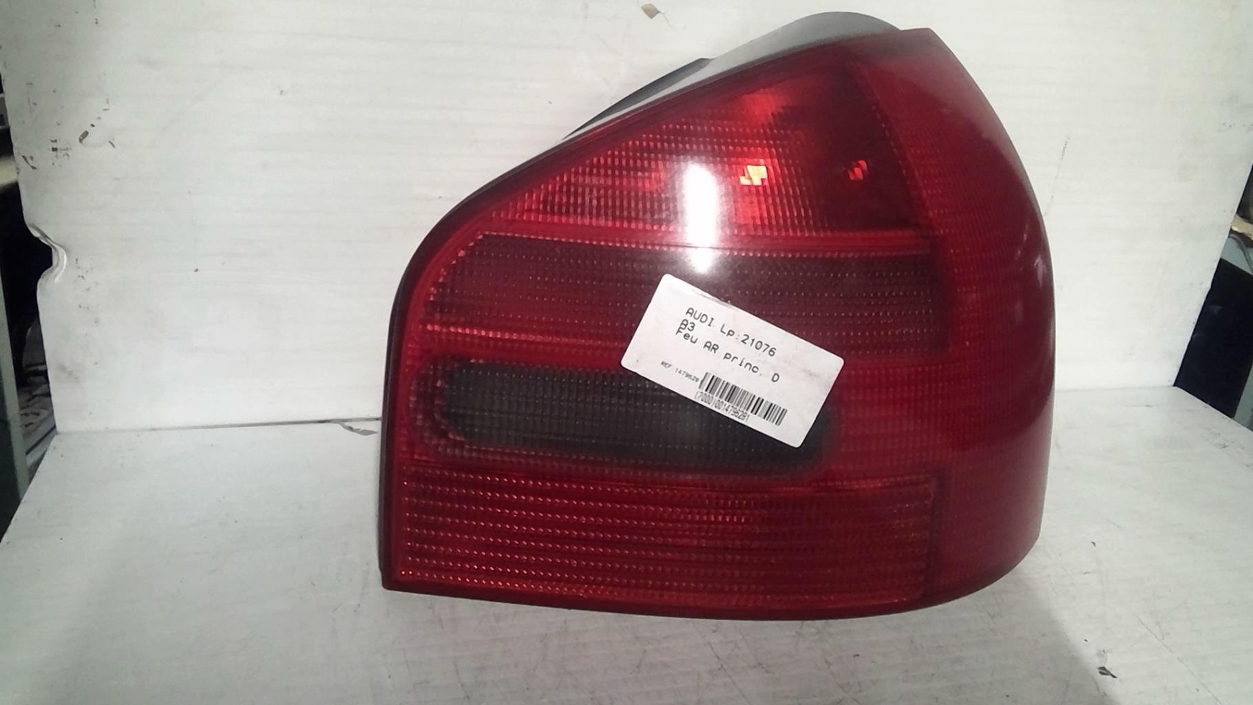 Fanale posteriore principale destro (luci) AUDI A3 1 PHASE 1 Diésel - 1