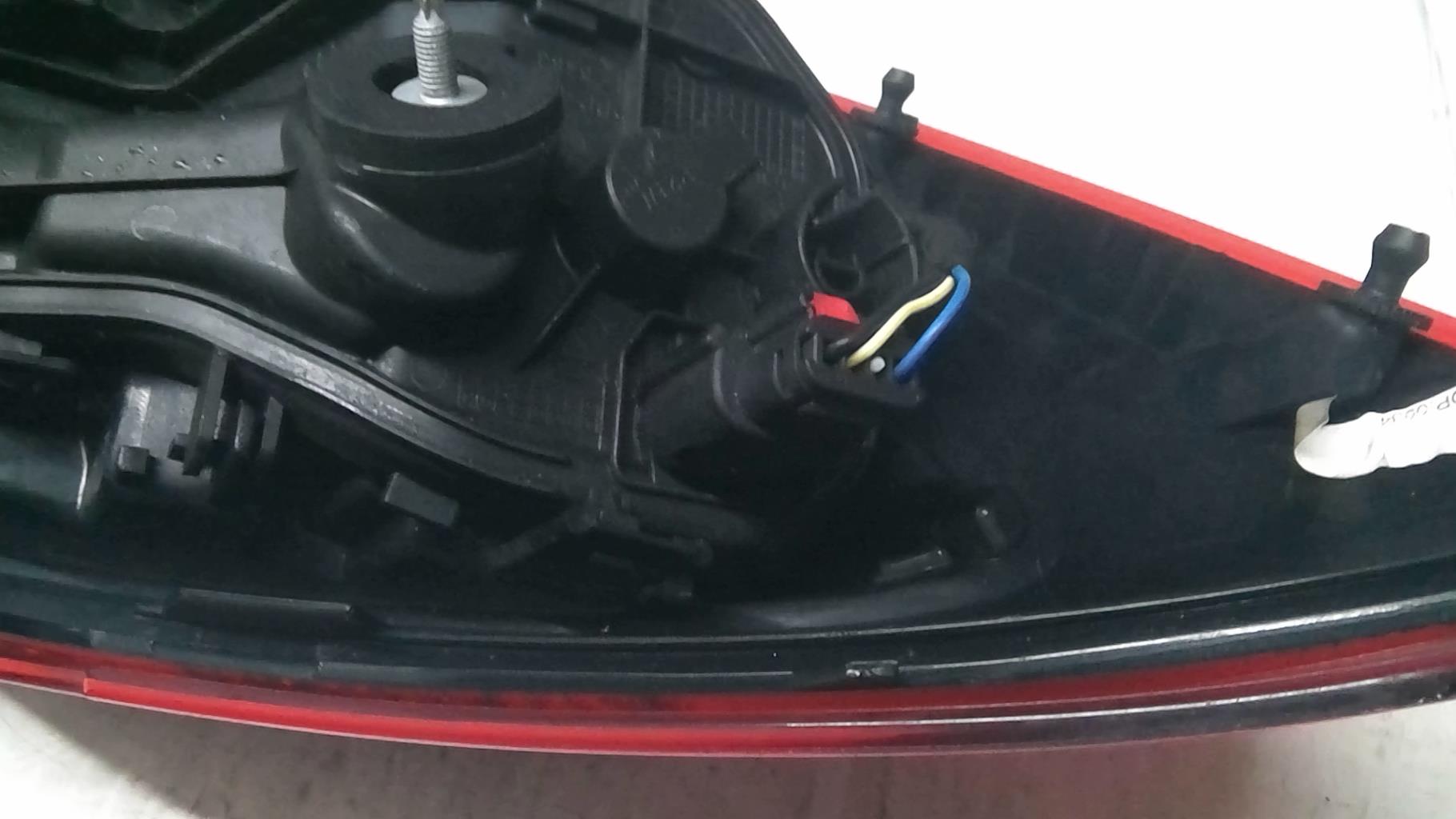 Fanale posteriore principale destro (luci) OPEL CORSA E Gasolina - 1