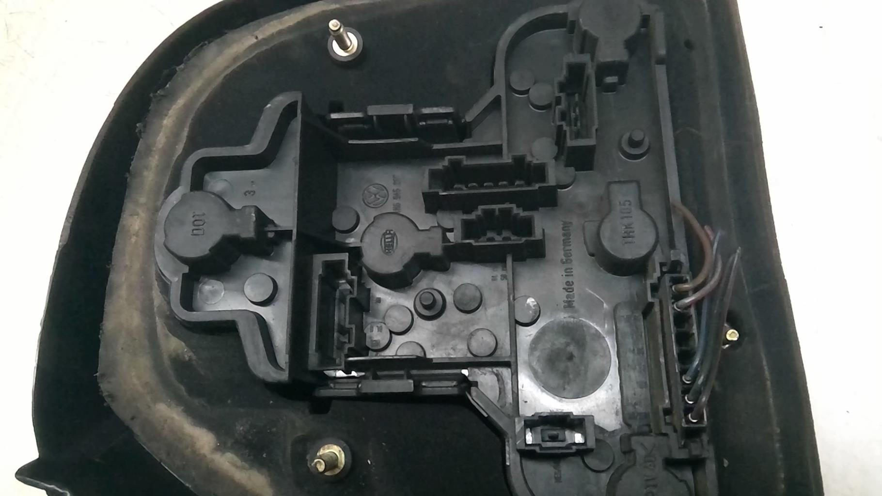 Fanale posteriore principale destro (luci) VOLKSWAGEN GOLF 3 Gasolina - 1