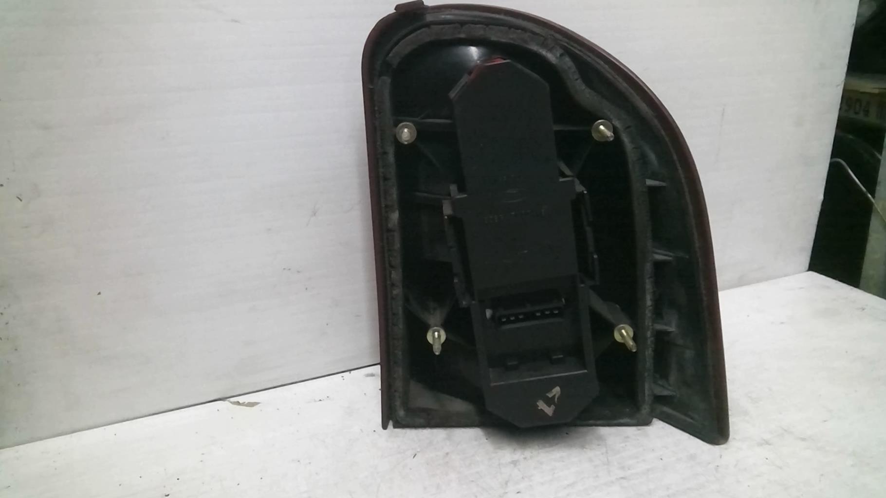 Fanale posteriore principale sinistro (luci) FORD MONDEO 1 PHASE 2 BREAK Gasolina - 1