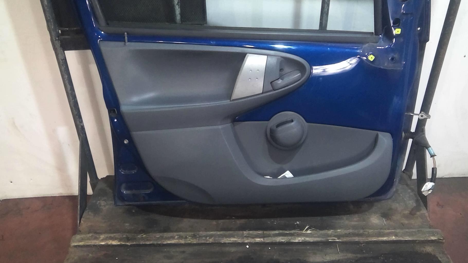 Portiera anteriore sinistra PEUGEOT 107 PHASE 1 Diésel - 1