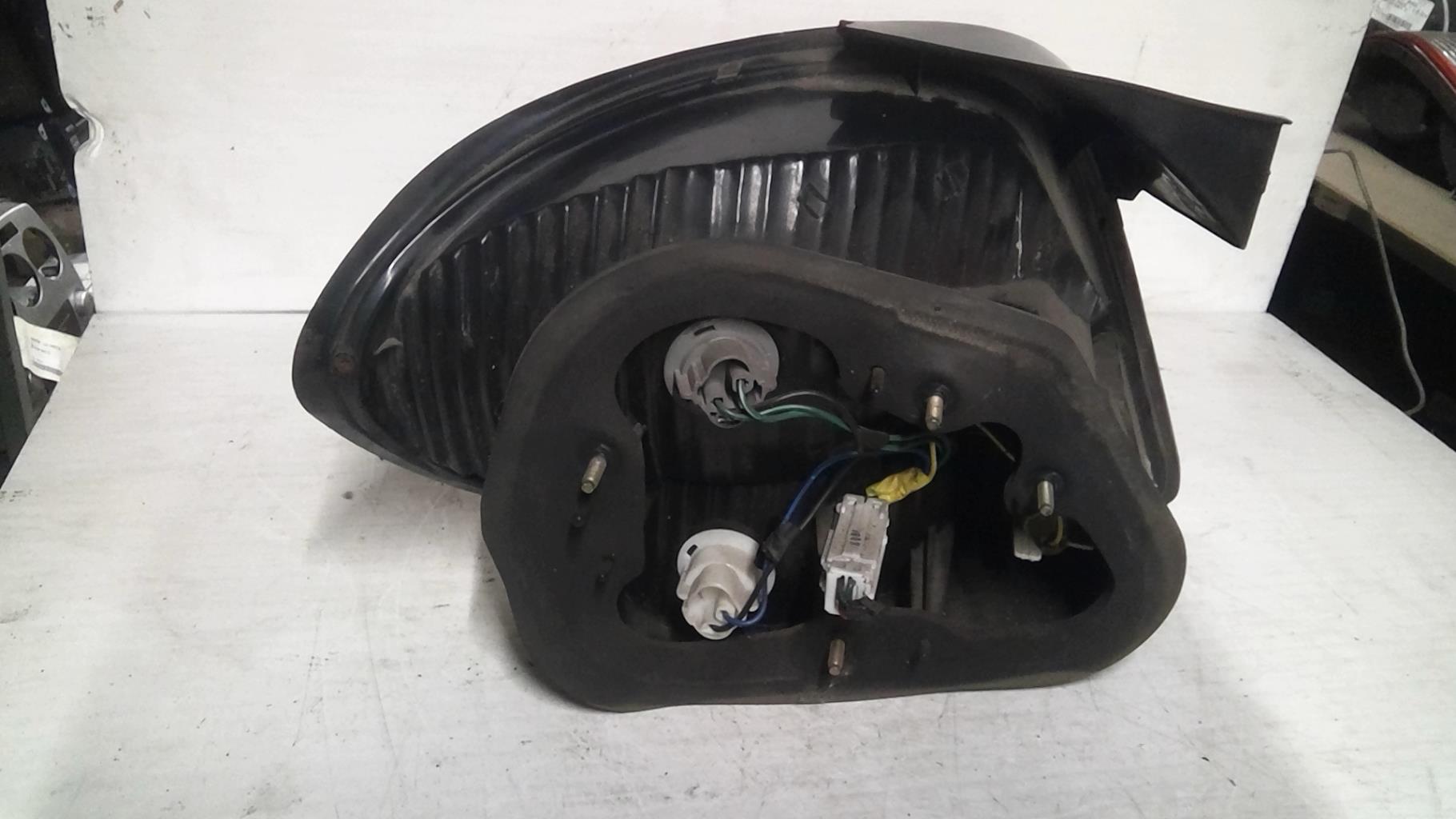 Fanale posteriore principale destro (luci) HYUNDAI COUPE 1 Gasolina - 1