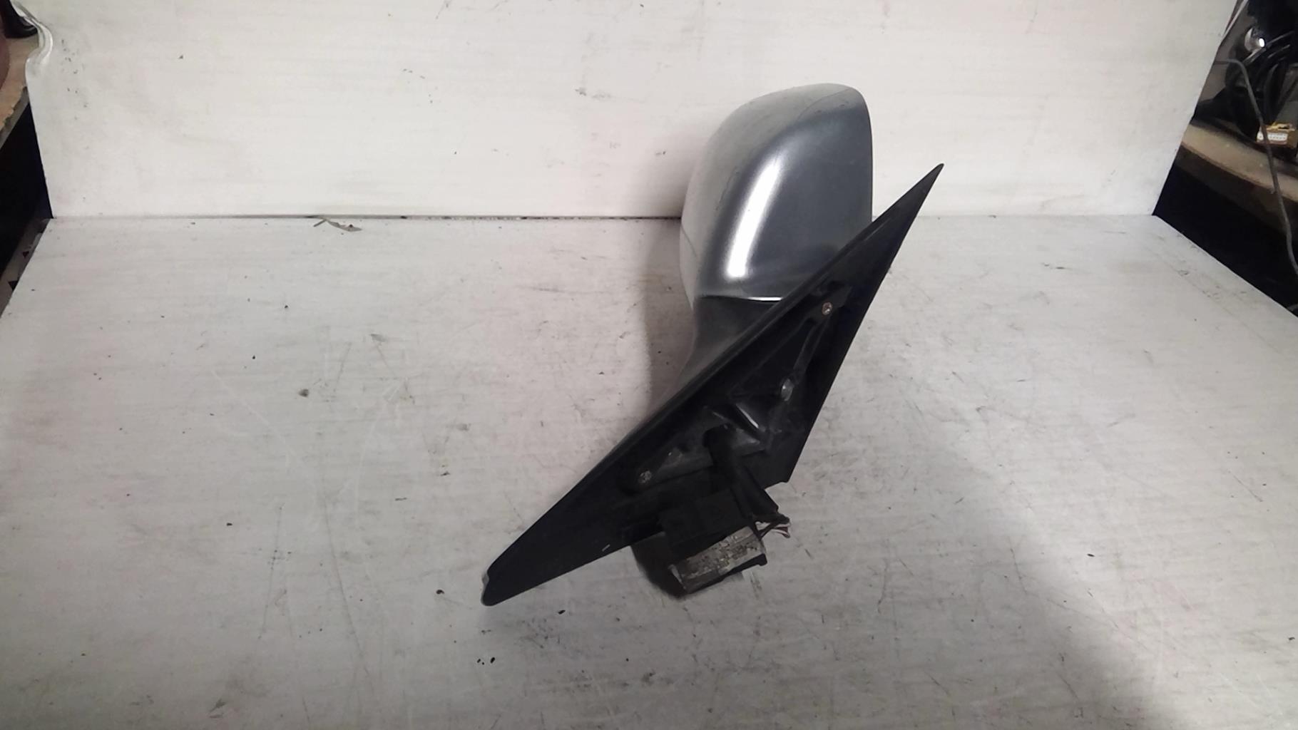 Retrovisor derecho AUDI A4 1 PHASE 1 Gasolina - 1
