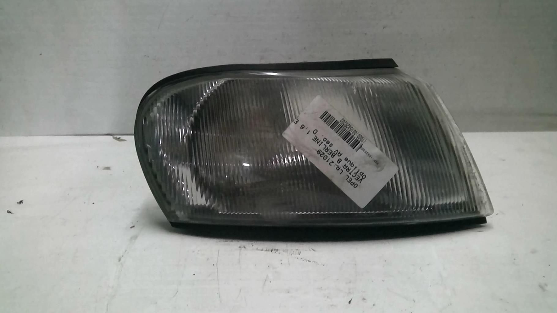 Gruppo ottico anteriore secondario destro (luci)(freccia) OPEL VECTRA B PHASE 1 BREAK Gasolina - 1