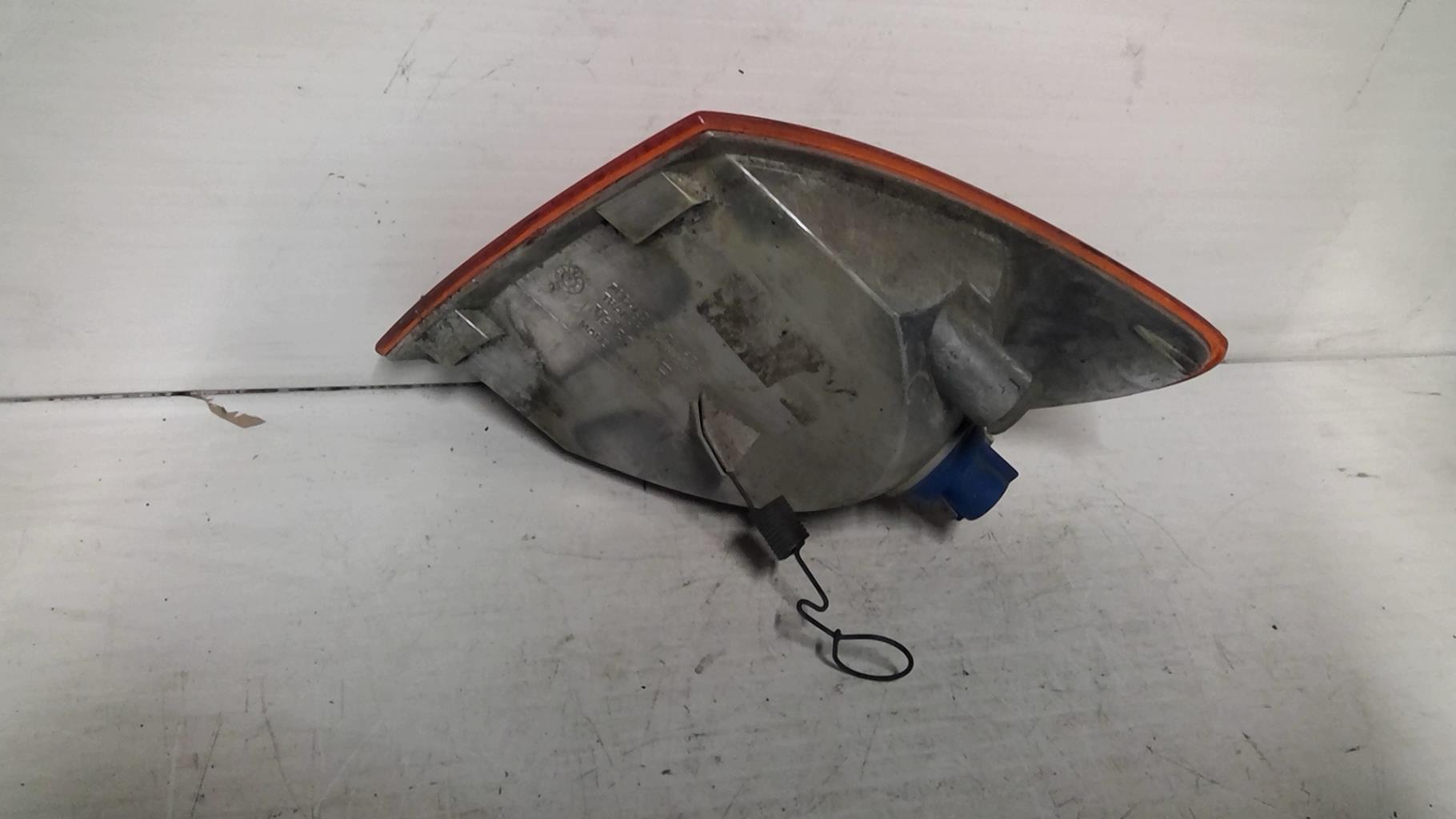 Gruppo ottico anteriore secondario destro (luci)(freccia) MERCEDES VITO 638 Gasolina - 1