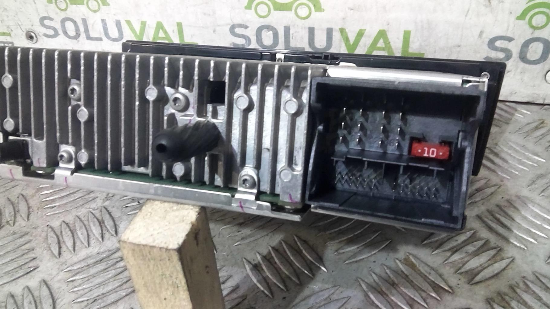 Autoradio BMW SERIE 1 E87 PHASE 2 Diesel - 1