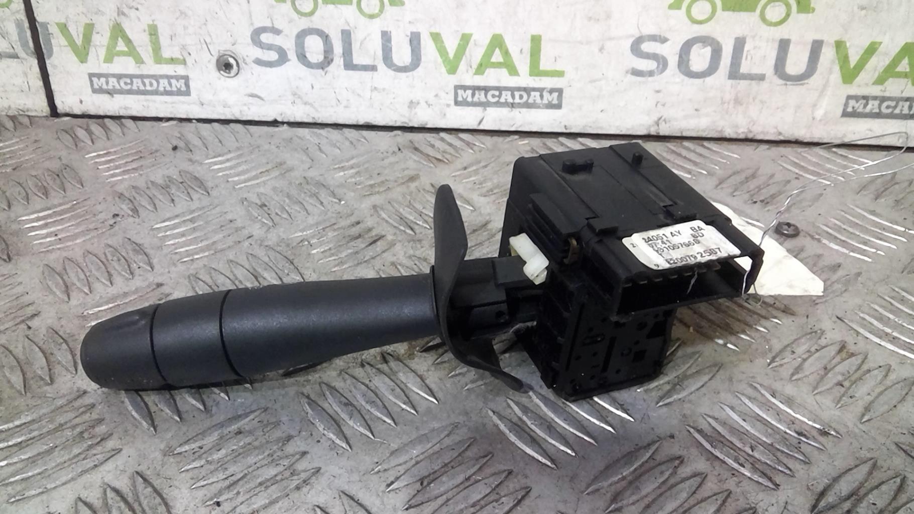 Commodo d'essuie glaces DACIA DUSTER 1 PHASE 1 Diesel - 1