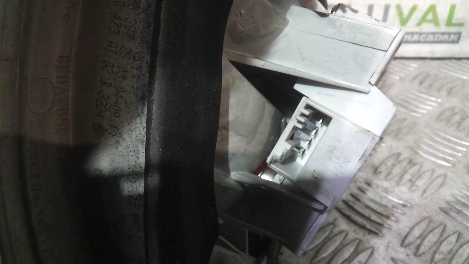 Fanale posteriore principale sinistro (luci) BMW SERIE 3 E46 TOURING PHASE 1 BREAK Diésel - 1