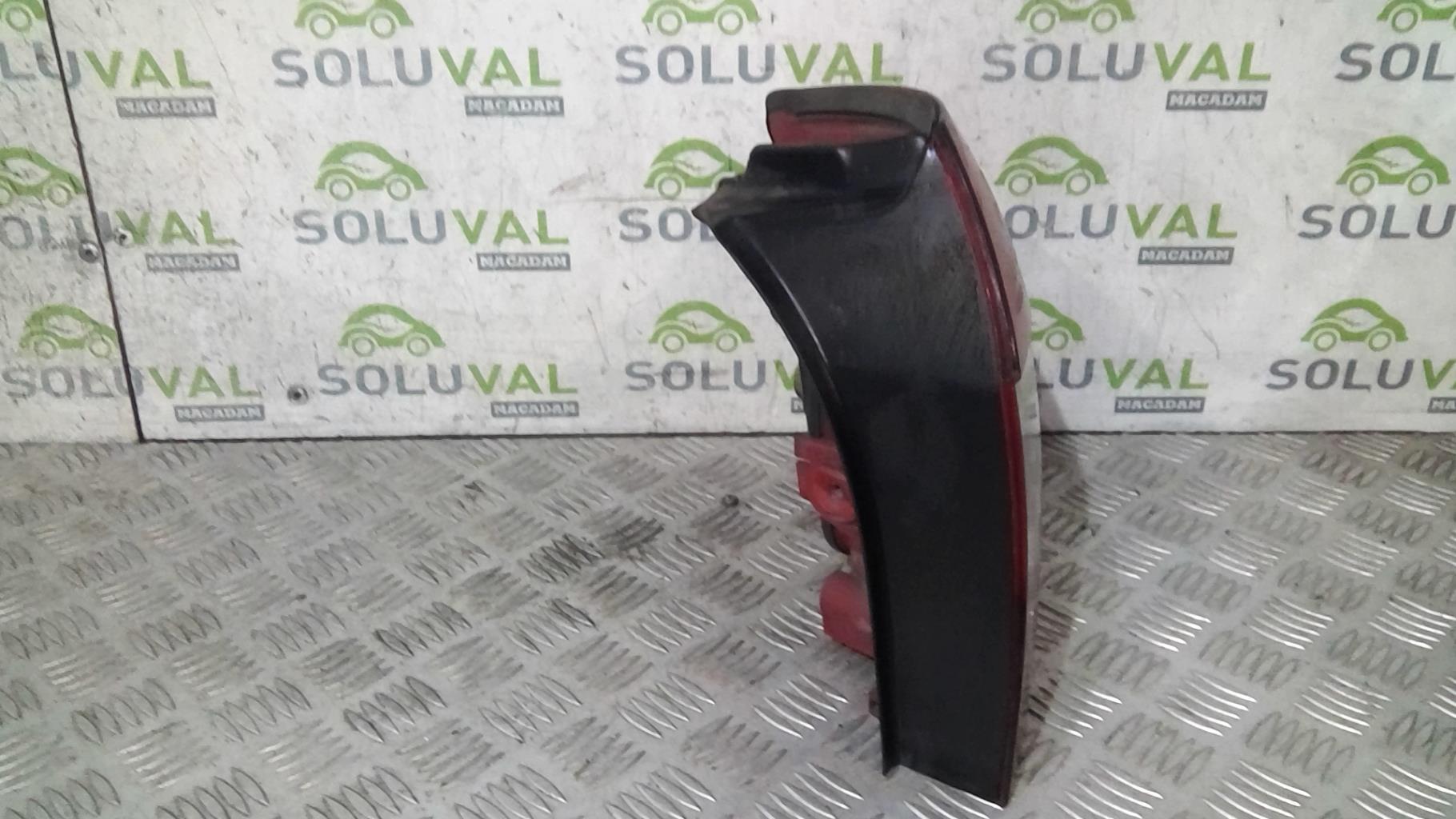 Feu arriere principal droit (feux) AUDI A4 1 AVANT PHASE 1 BREAK Diesel - 1