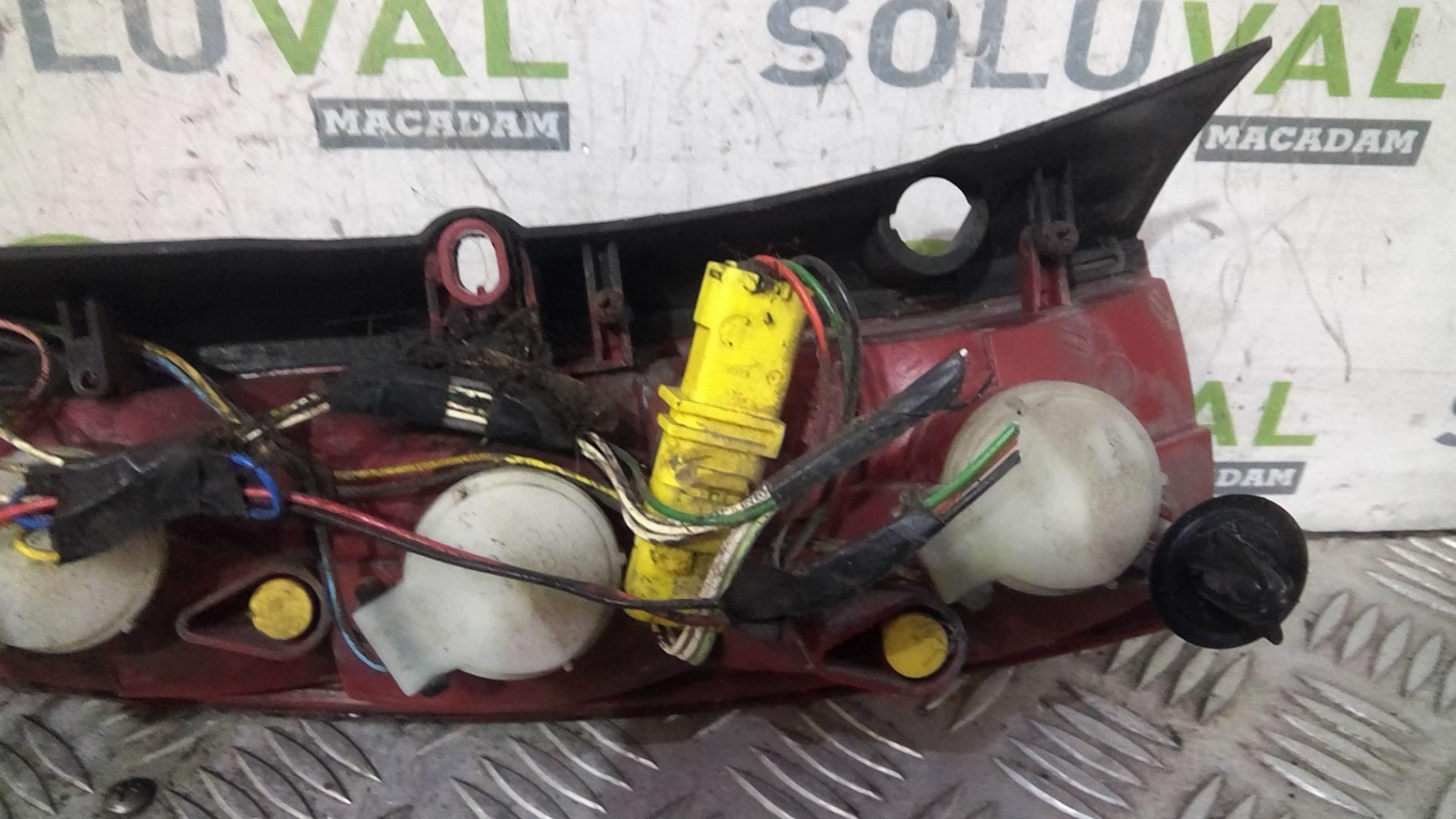 Fanale posteriore principale sinistro (luci) CITROEN C5 1 PHASE 1 BREAK Diésel - 1