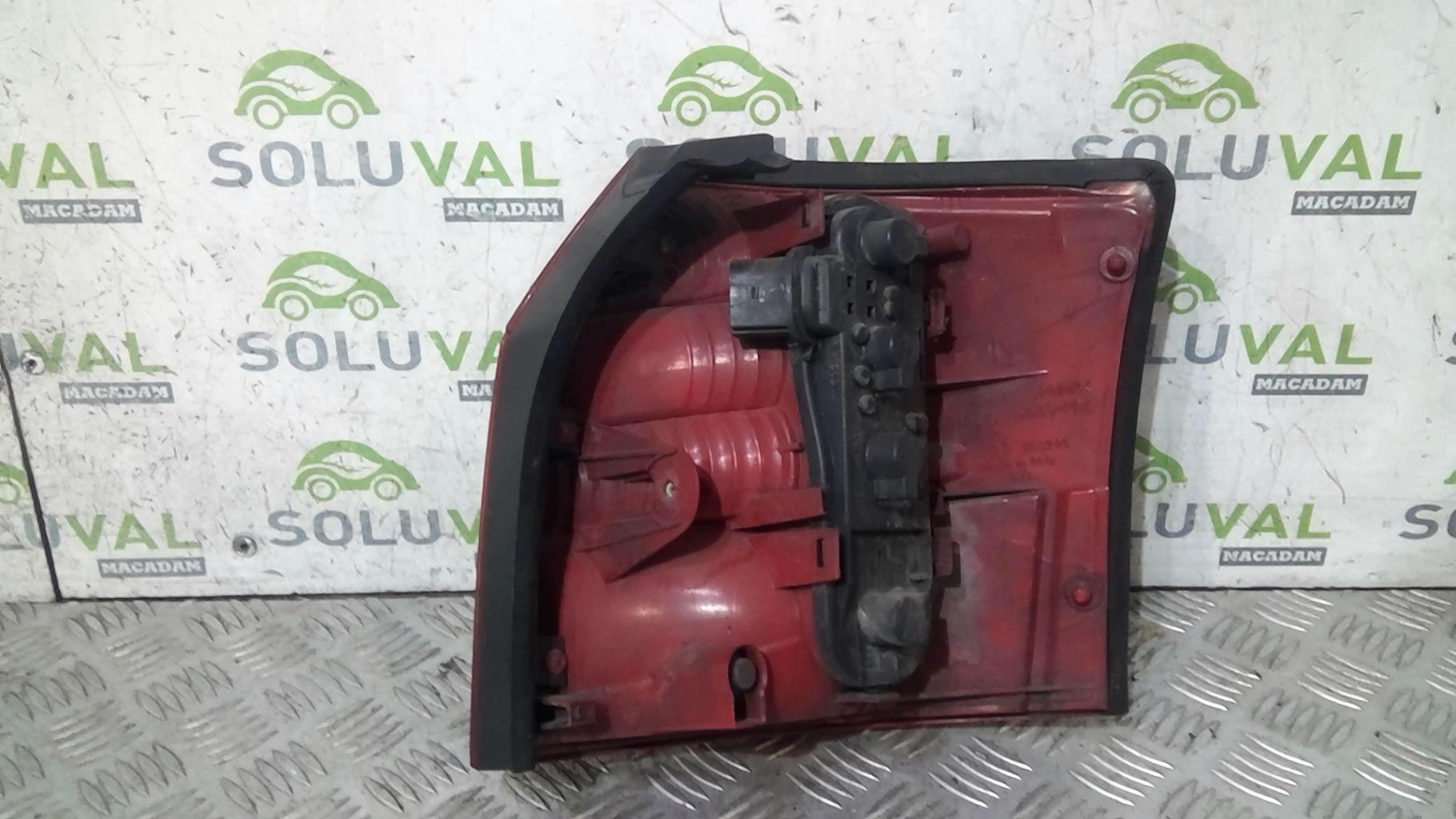 Feu arriere principal gauche (feux) AUDI A4 1 AVANT PHASE 1 BREAK Diesel - 1