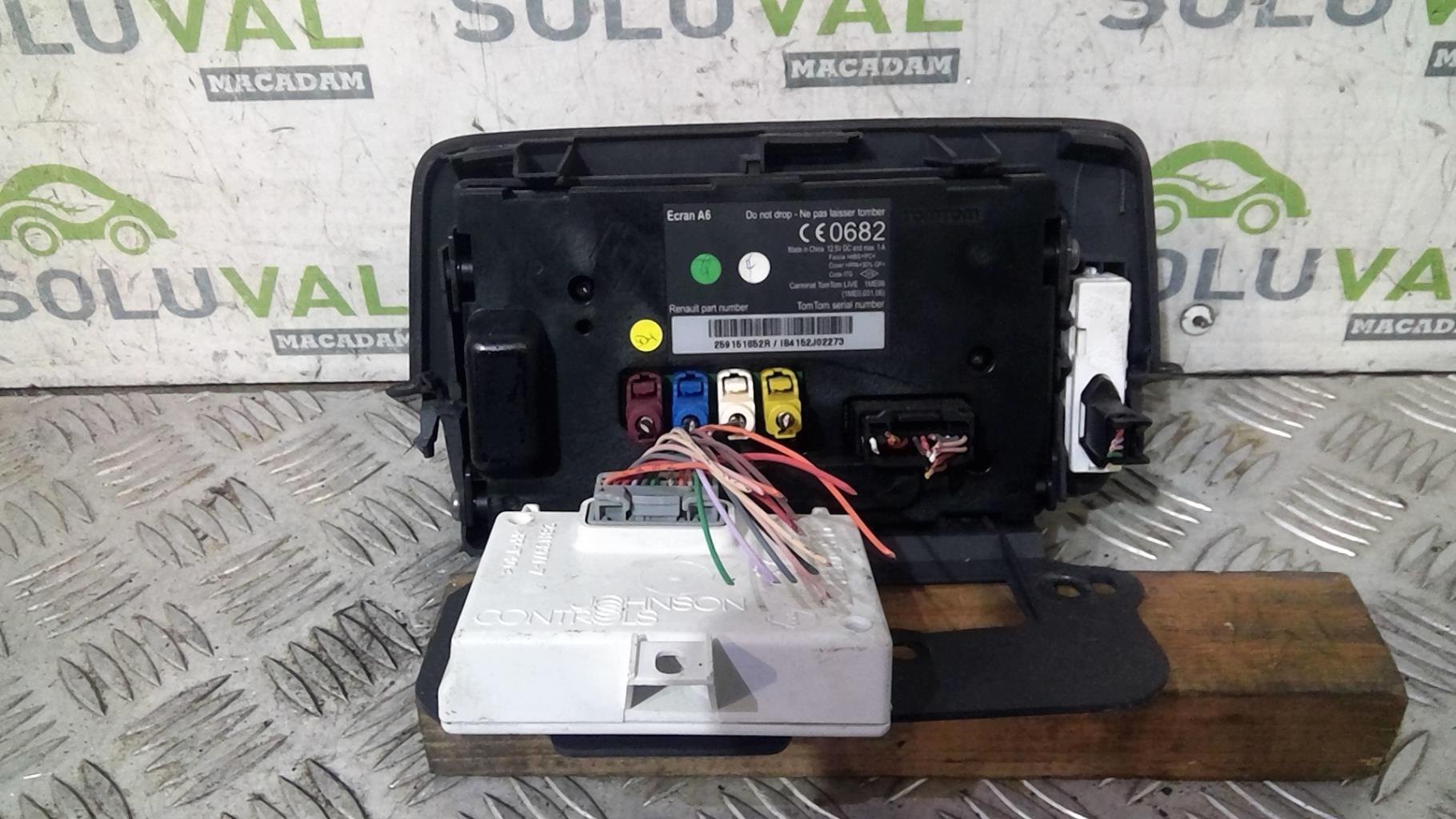 Ecran GPS RENAULT CLIO 3 PHASE 2 Diesel - 1