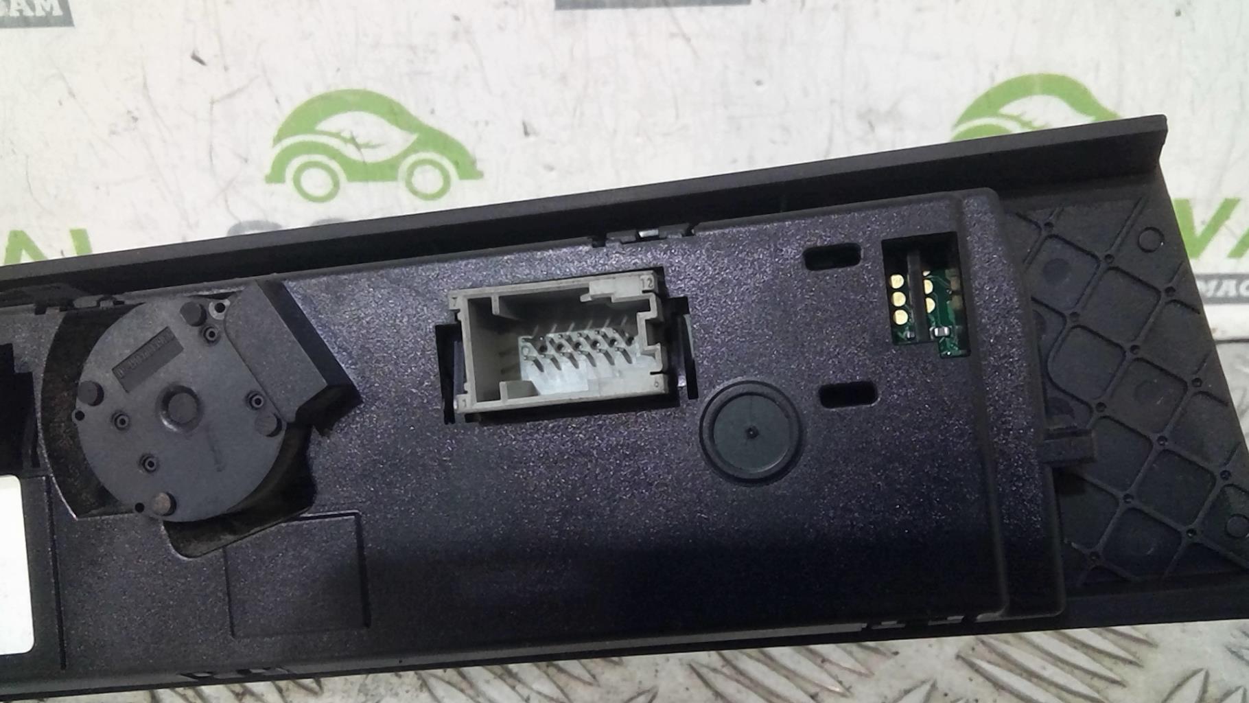 Commande chauffage BMW SERIE 3 E90 PHASE 1 Diesel - 1