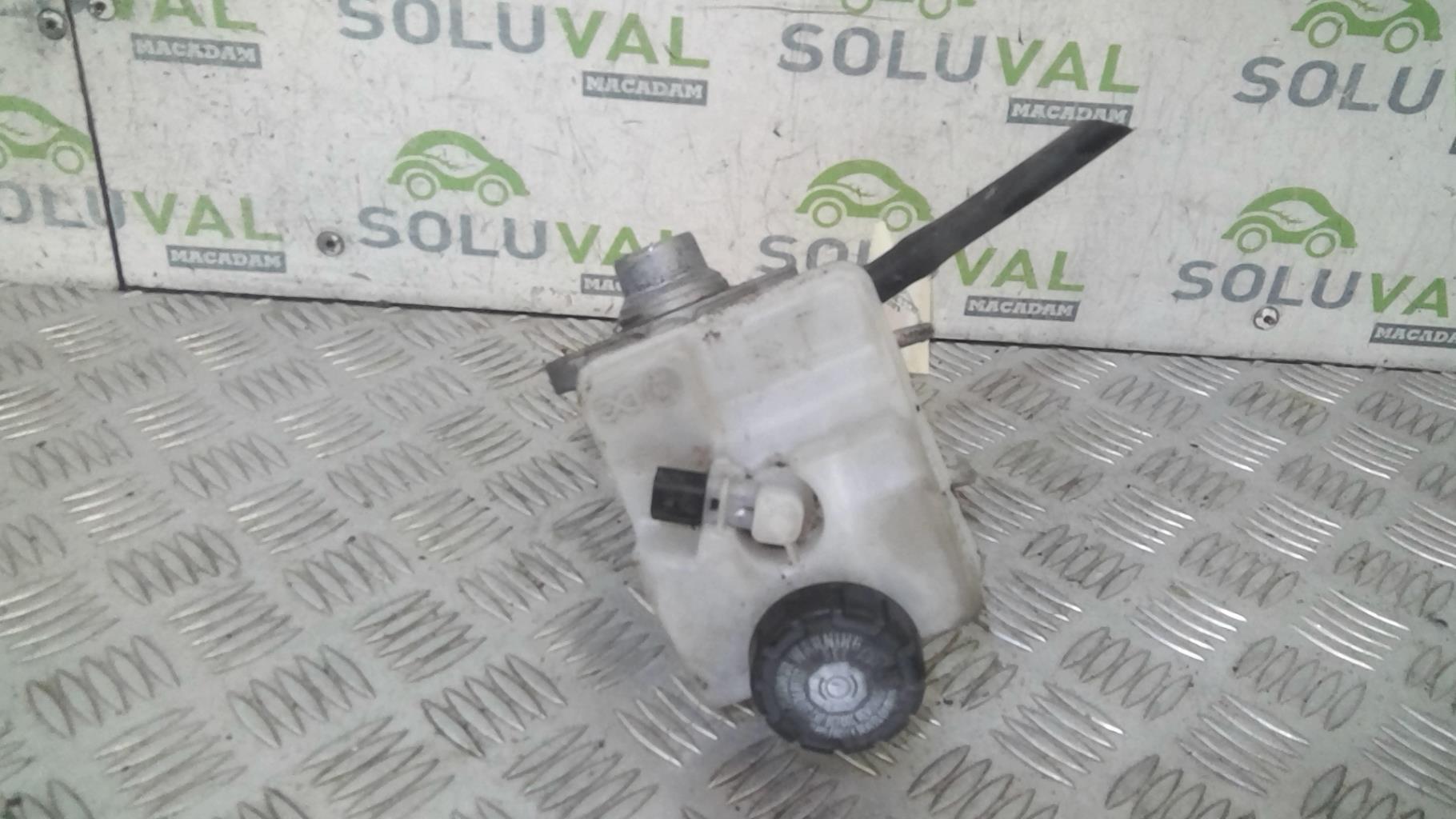 Cilindro maestro (freno) RENAULT TWINGO 3 PHASE 1 Gasolina - 1
