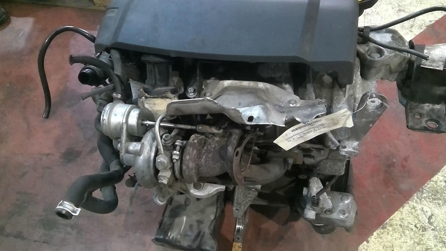 Moteur RENAULT CLIO 3 PHASE 1 Essence - 1
