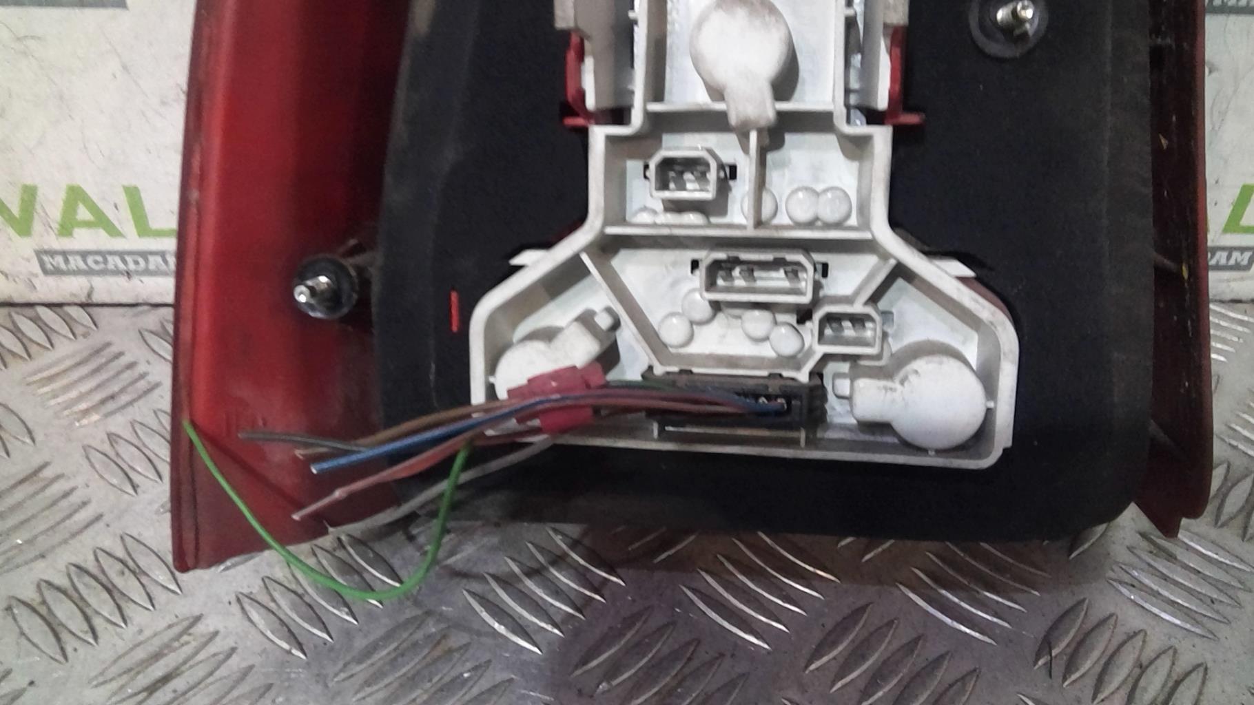 Fanale posteriore principale destro (luci) VOLKSWAGEN PASSAT 4 PHASE 1  - 1