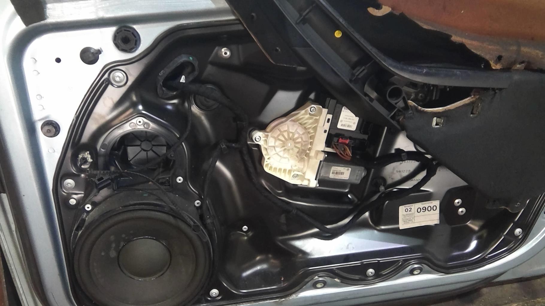 Portiera anteriore destra VOLKSWAGEN PASSAT 5 Diésel - 1