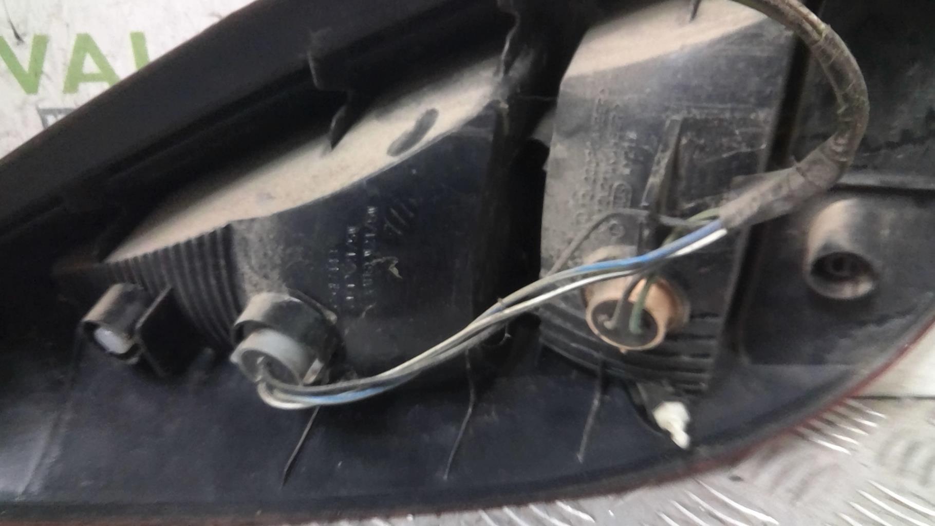 Fanale posteriore principale destro (luci) SUZUKI LIANA  - 1