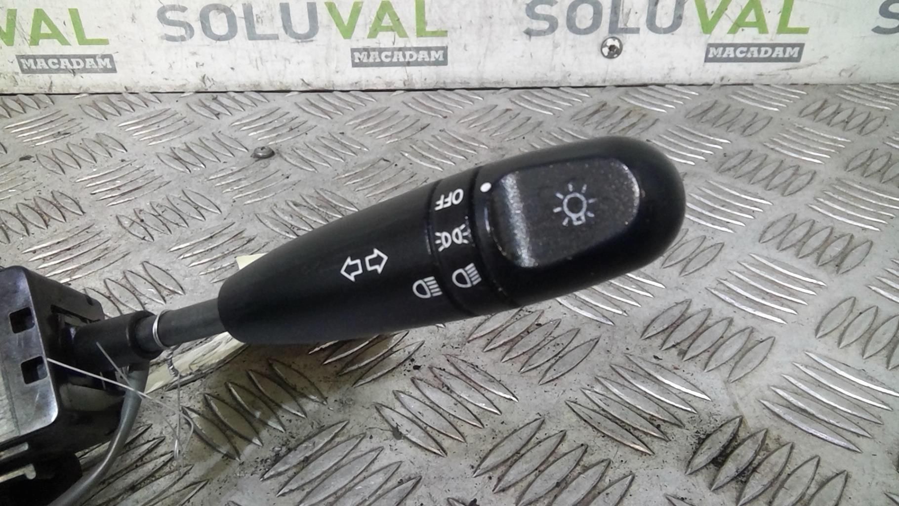 Commodo phare CHEVROLET MATIZ 2 Essence - 1