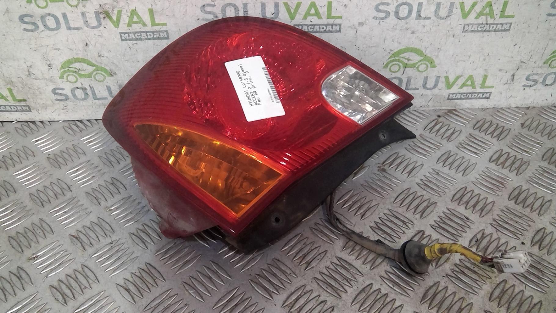 Fanale posteriore principale destro (luci) HYUNDAI ACCENT 2 Diésel - 1
