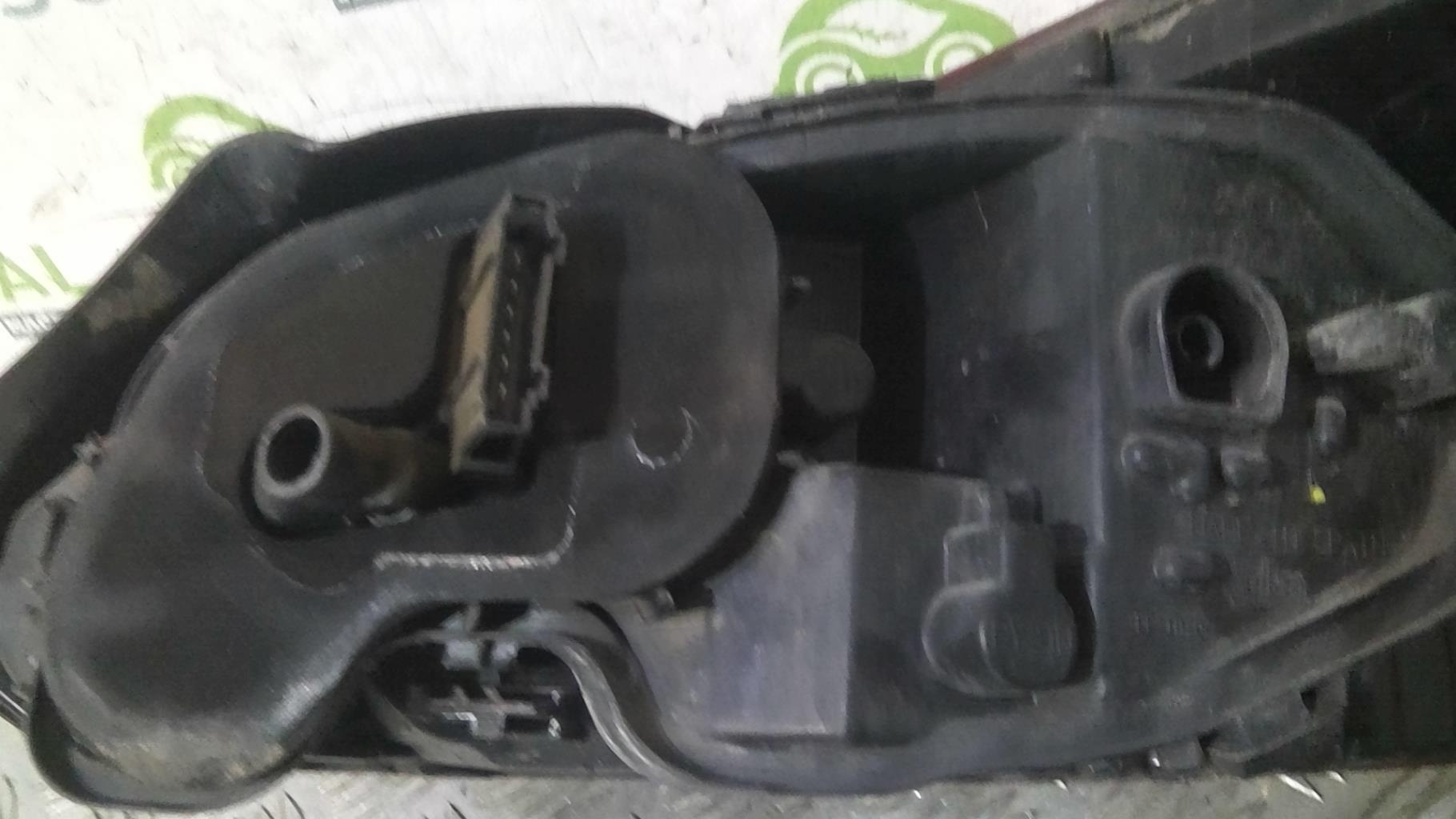 Fanale posteriore principale sinistro (luci) VOLKSWAGEN SCIROCCO 3 PHASE 1 COUPE Gasolina - 1