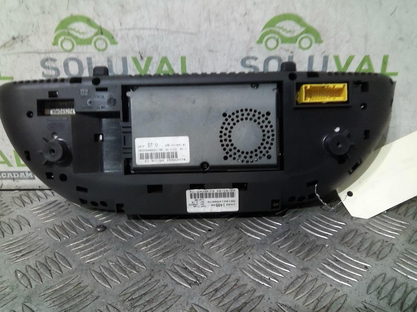 Ecran GPS PEUGEOT 807 Diesel - 1