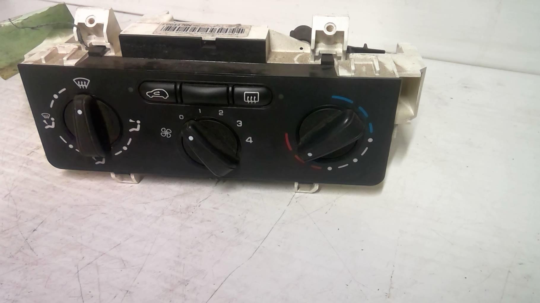 Commande chauffage PEUGEOT 1007 Diesel - 1