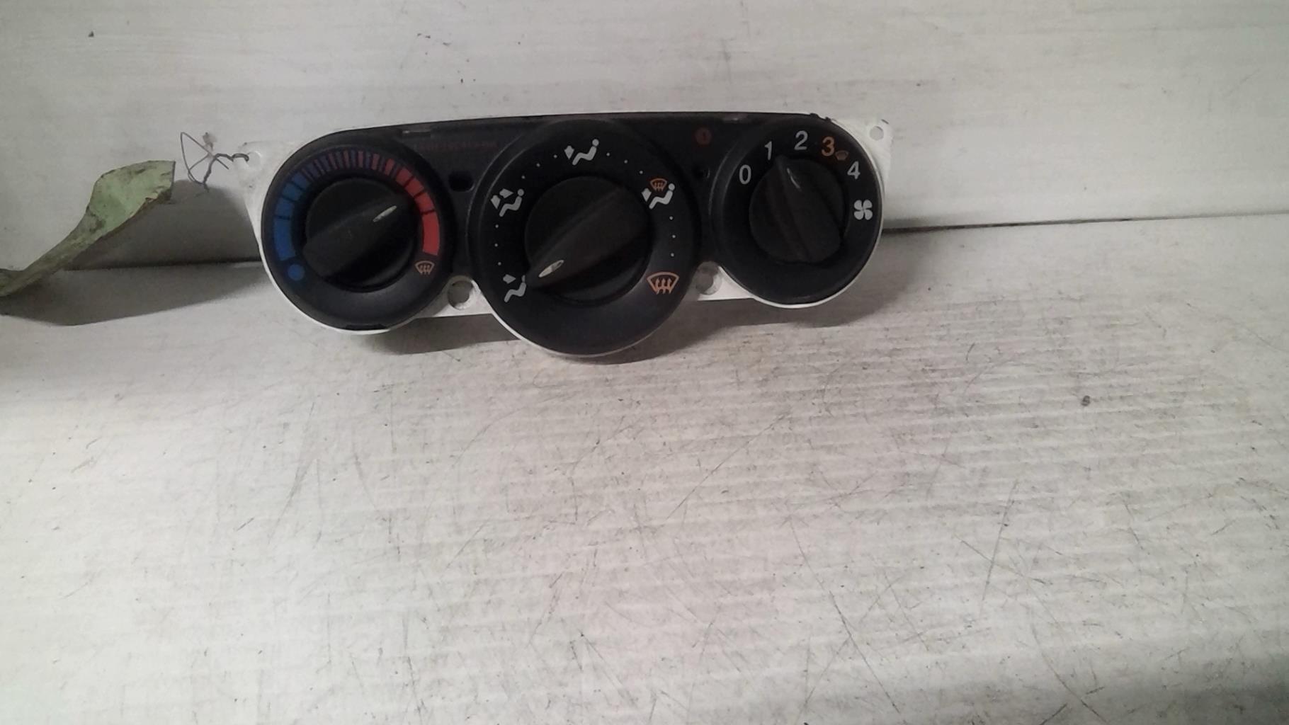 Commande chauffage FORD FOCUS 1 Diesel - 1