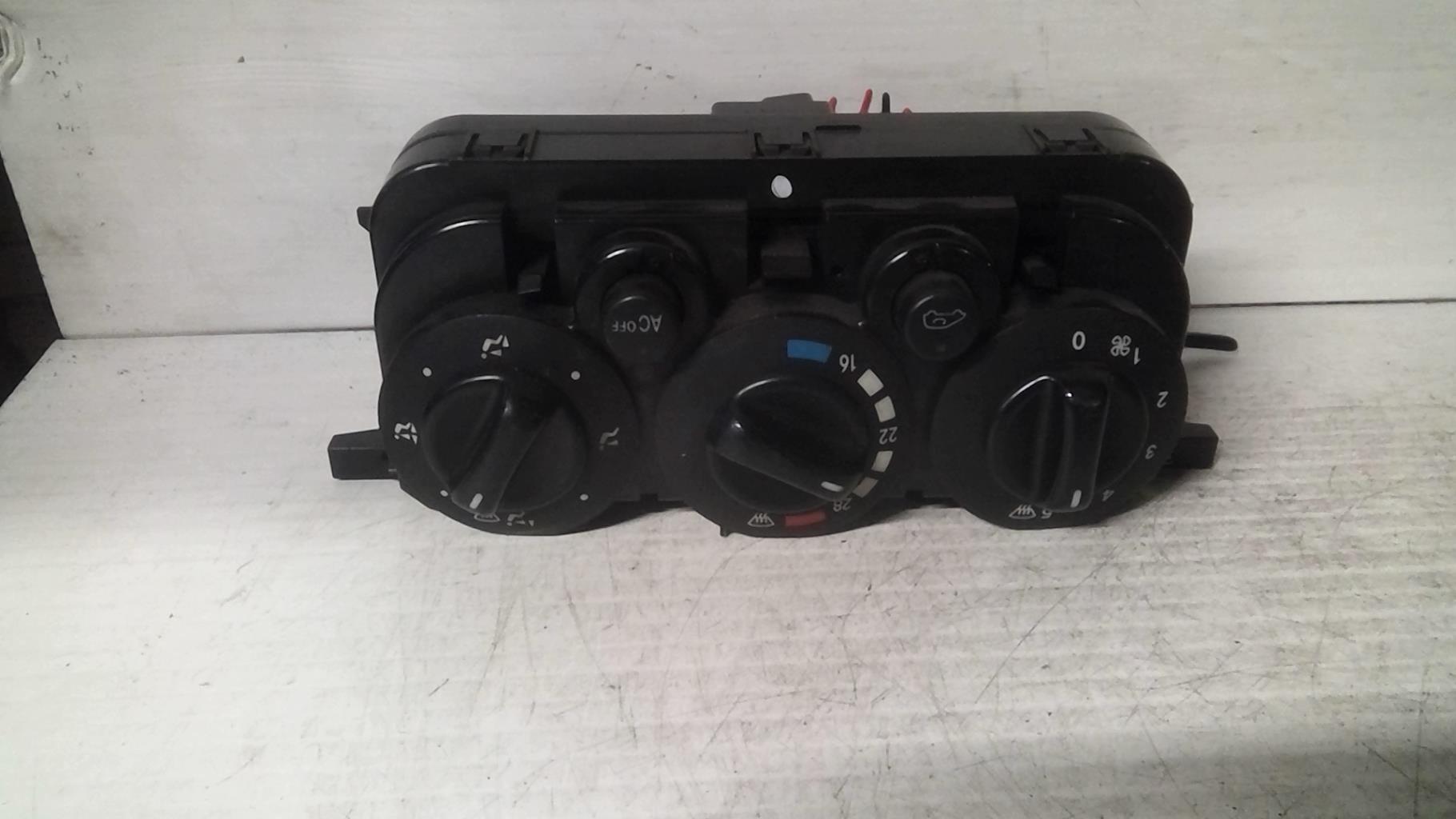 Commande chauffage MERCEDES CLASSE A 168 PHASE 2 Diesel - 1