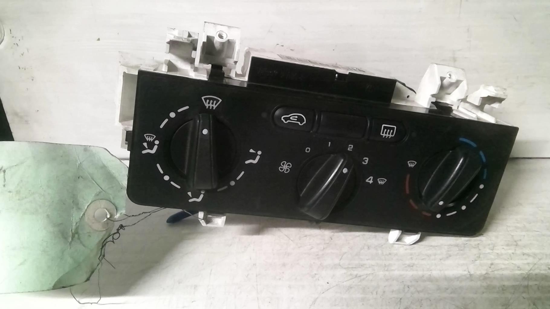 Commande chauffage CITROEN C2 PHASE 1 Diesel - 1