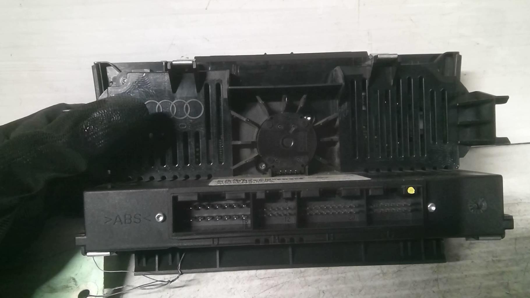 Commande chauffage AUDI A3 2 SPORTBACK PHASE 2 Diesel - 1