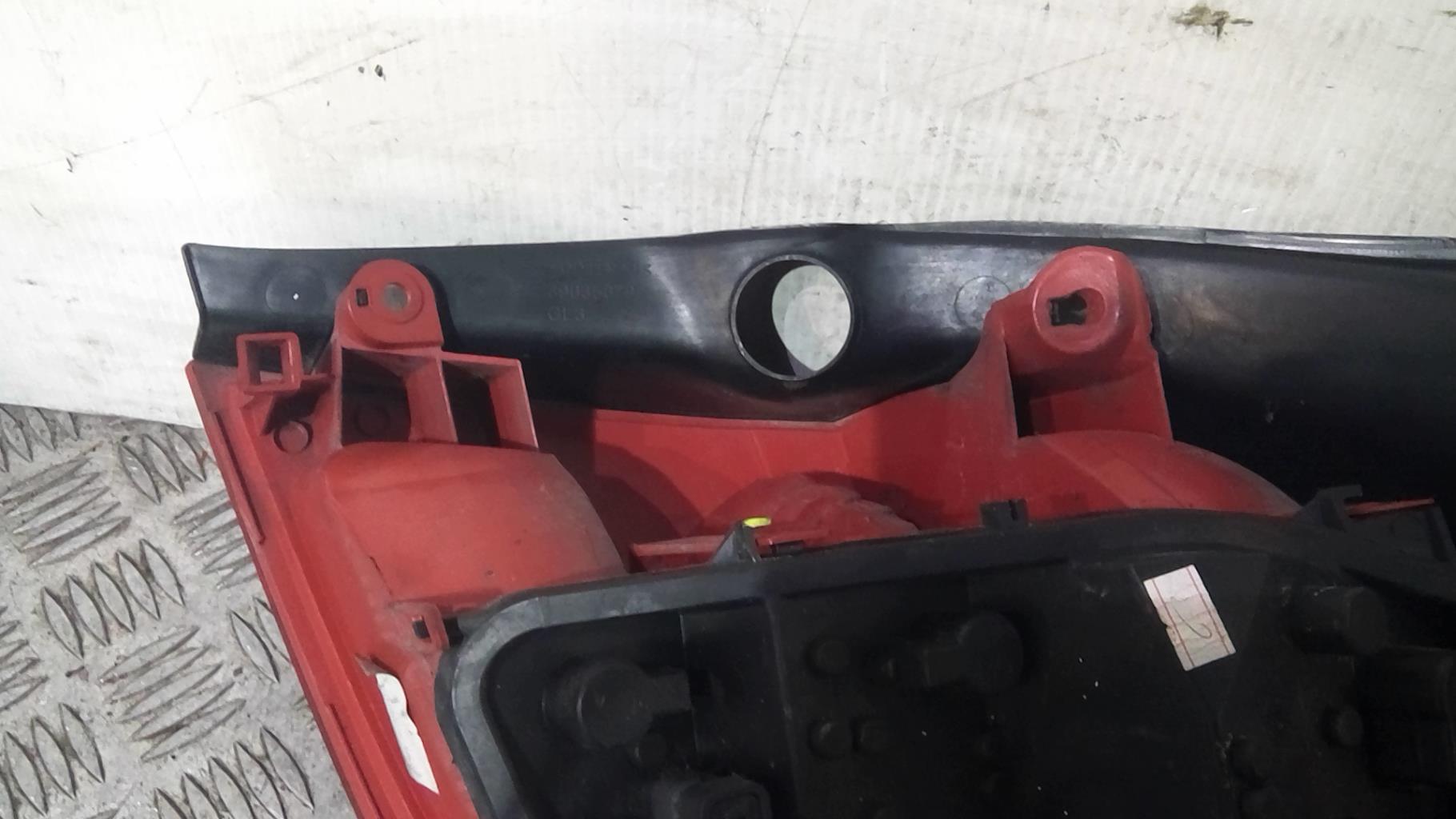 Fanale posteriore principale sinistro (luci) RENAULT CLIO 3 PHASE 1  - 1