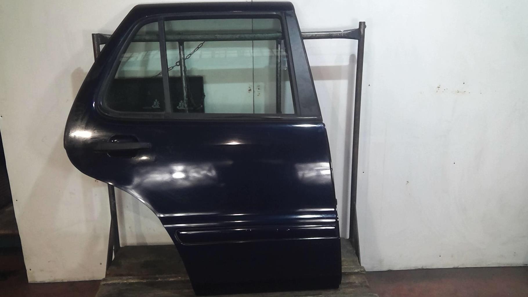 Portiera posteriore destra MERCEDES CLASSE M 163 PHASE 2 Diésel - 1