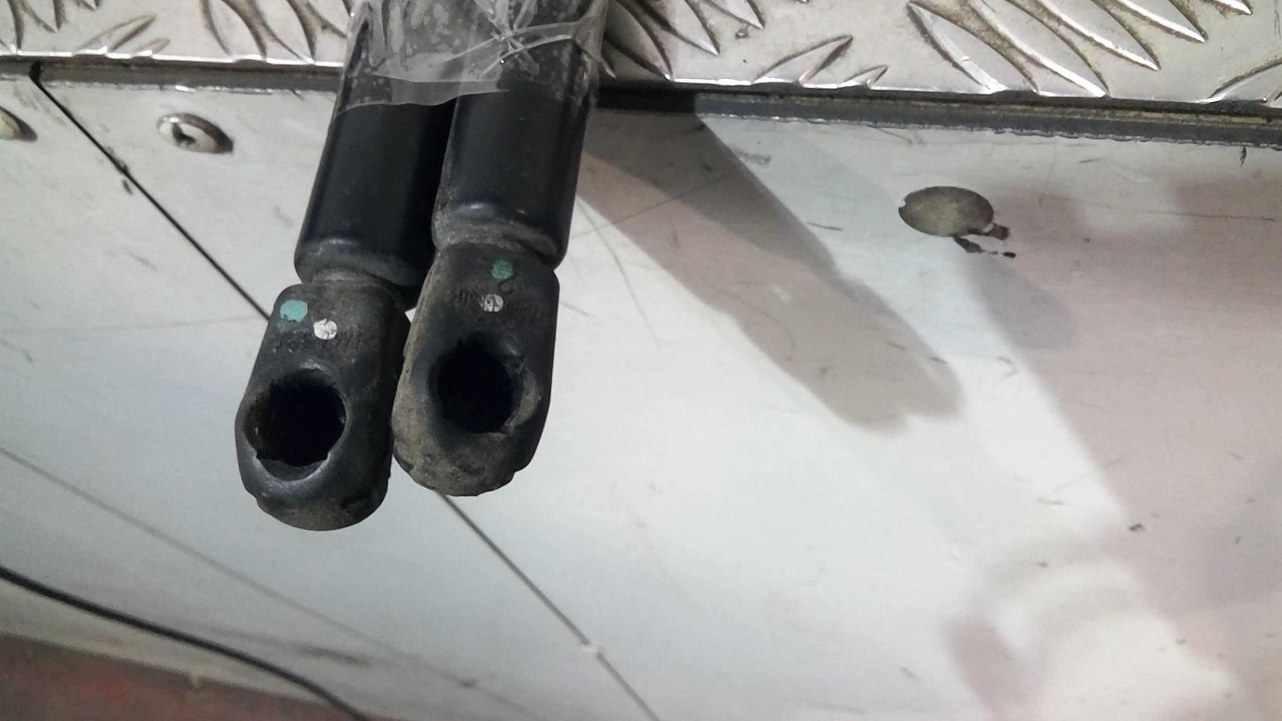 Molla a gas bagagliaio MERCEDES CLASSE M 163 PHASE 2 Diésel - 1