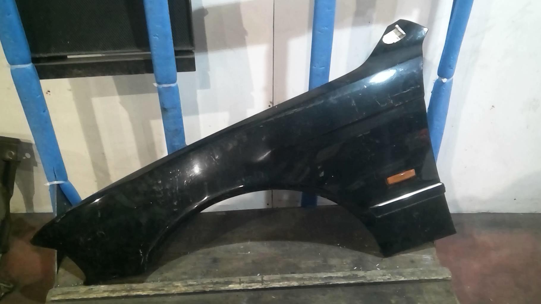 Parafango anteriore sinistro BMW SERIE 5 E39 PHASE 1 Diésel - 1