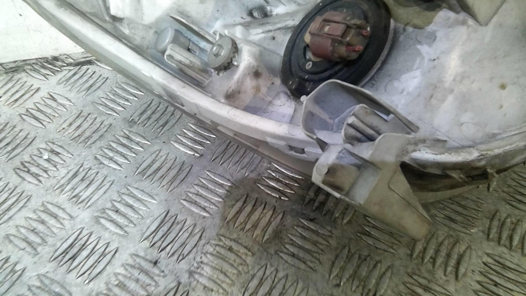 Gruppo ottico anteriore principale sinistro (luci)(faro) TOYOTA COROLLA VERSO 1 Diésel - 1