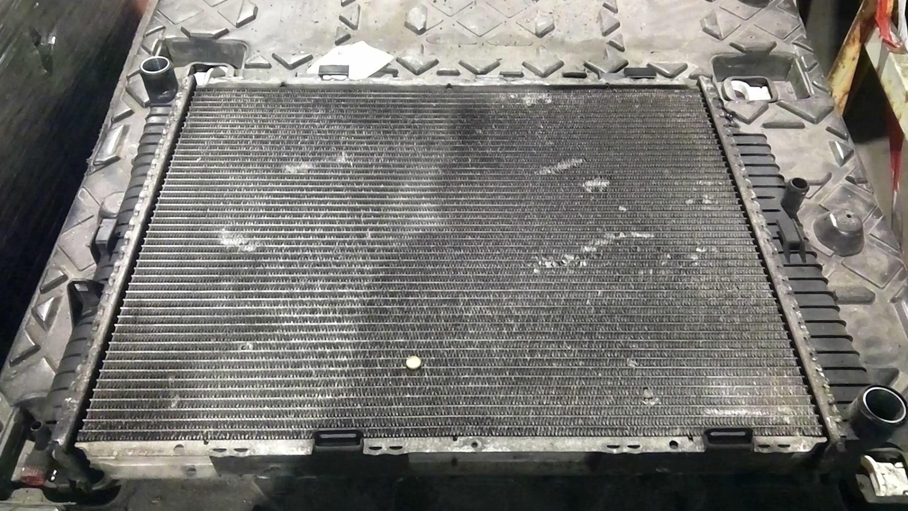 Radiateur eau MERCEDES CLASSE E 210 PHASE 2 Diesel - 1