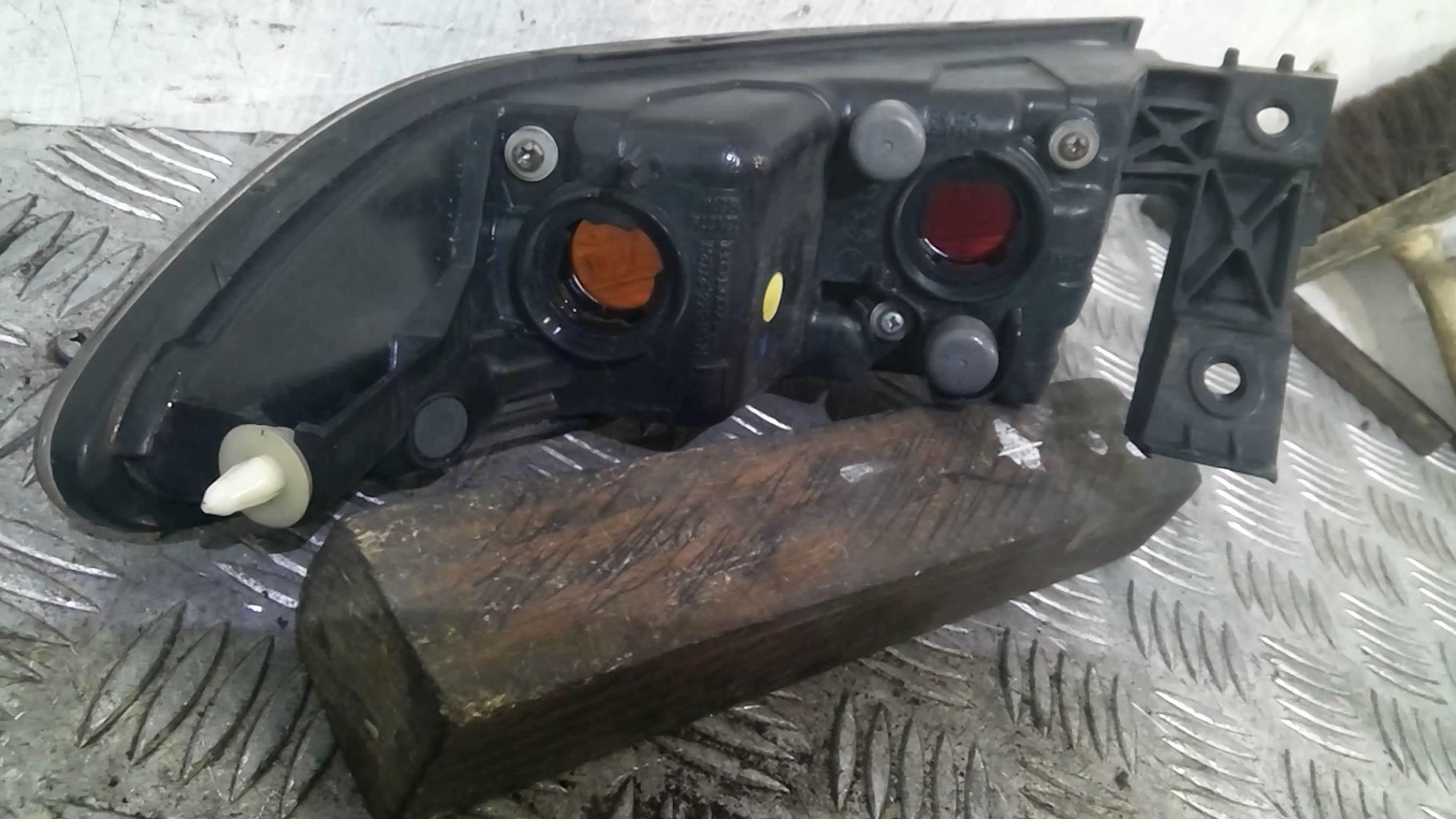 Fanale posteriore principale sinistro (luci) HONDA CIVIC 8 PHASE 1 Diésel - 1