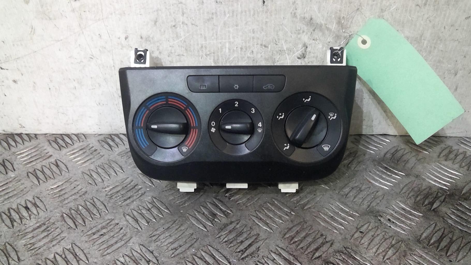 Commande chauffage FIAT PUNTO 3  - 1