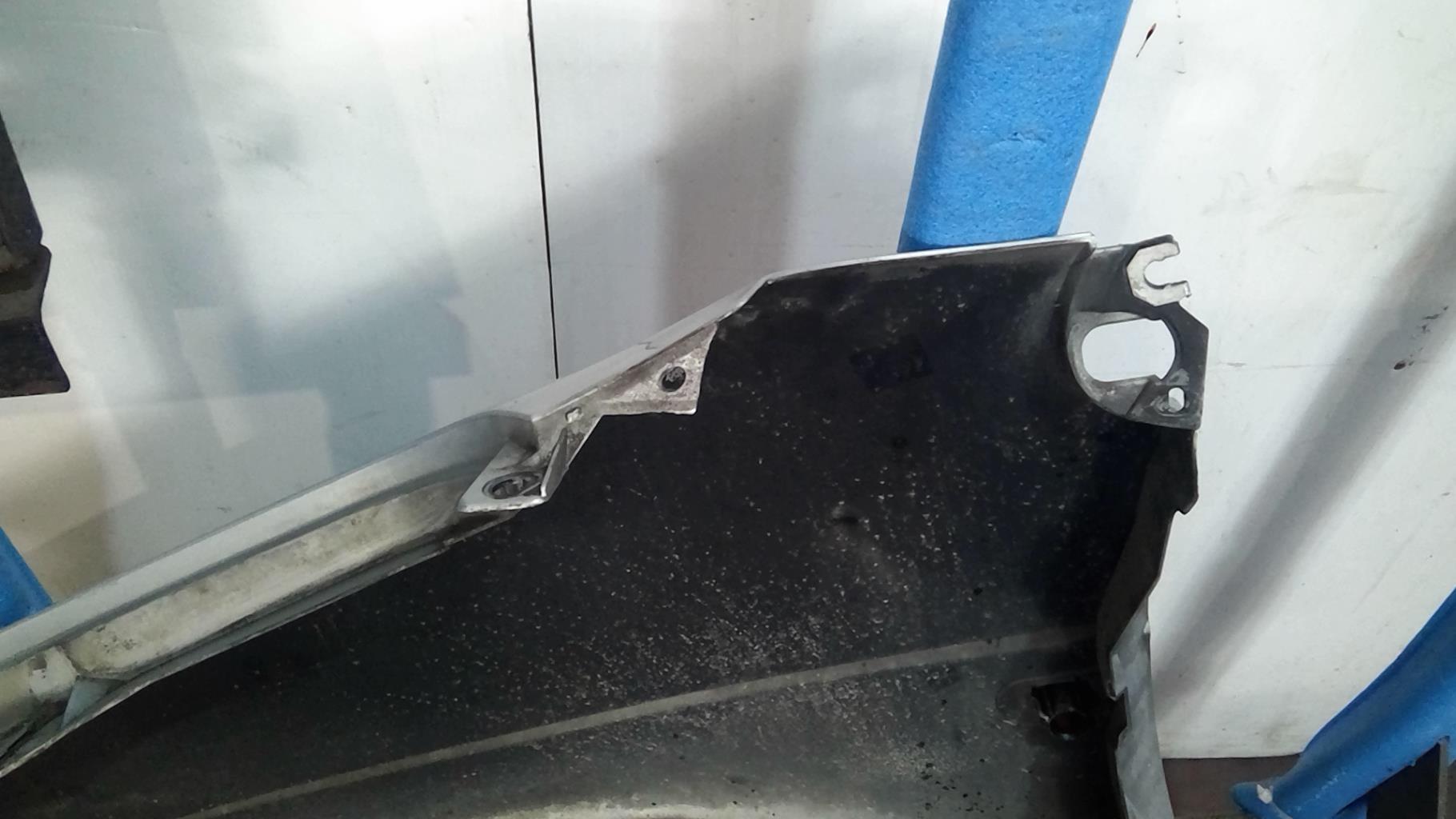 Parafango anteriore destro RENAULT SCENIC 1 PHASE 2  - 1