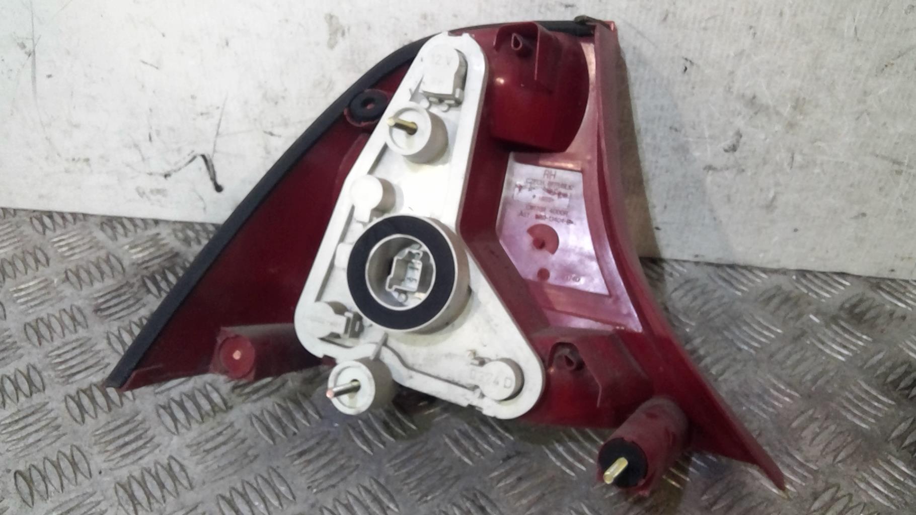Fanale posteriore principale destro (luci) FORD FOCUS 1  - 1