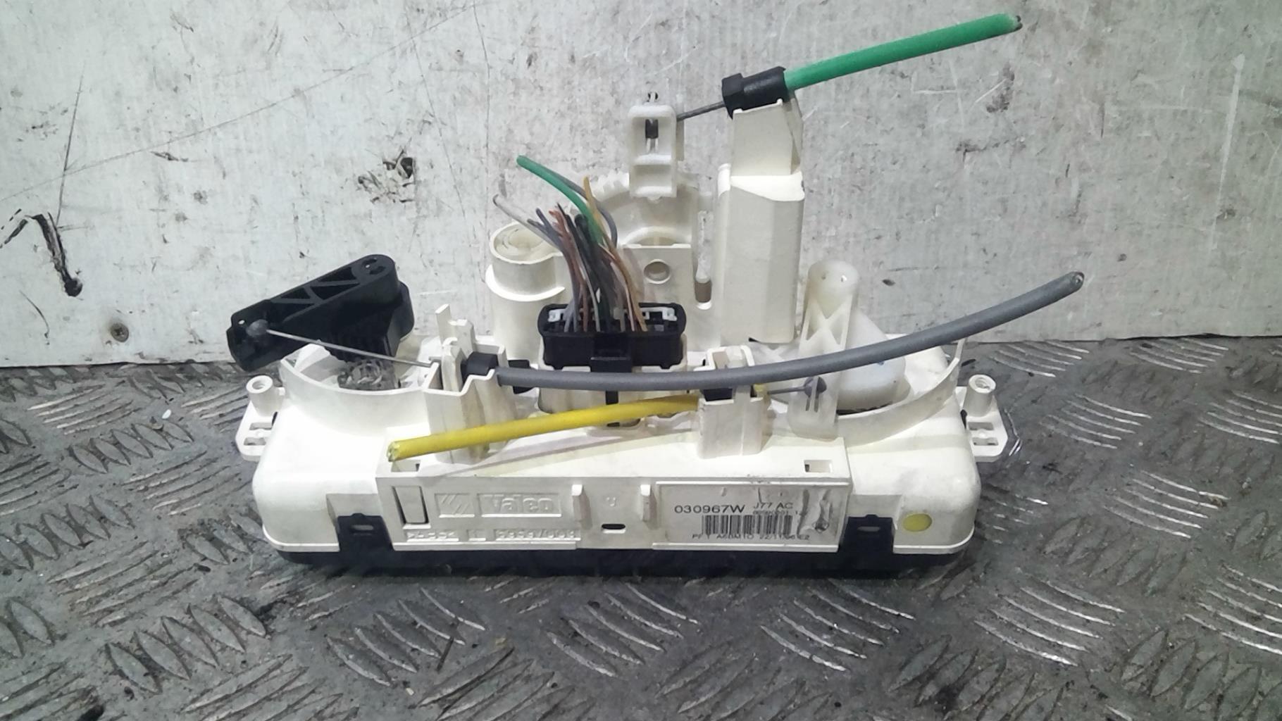 Commande chauffage RENAULT MODUS PHASE 1  - 1
