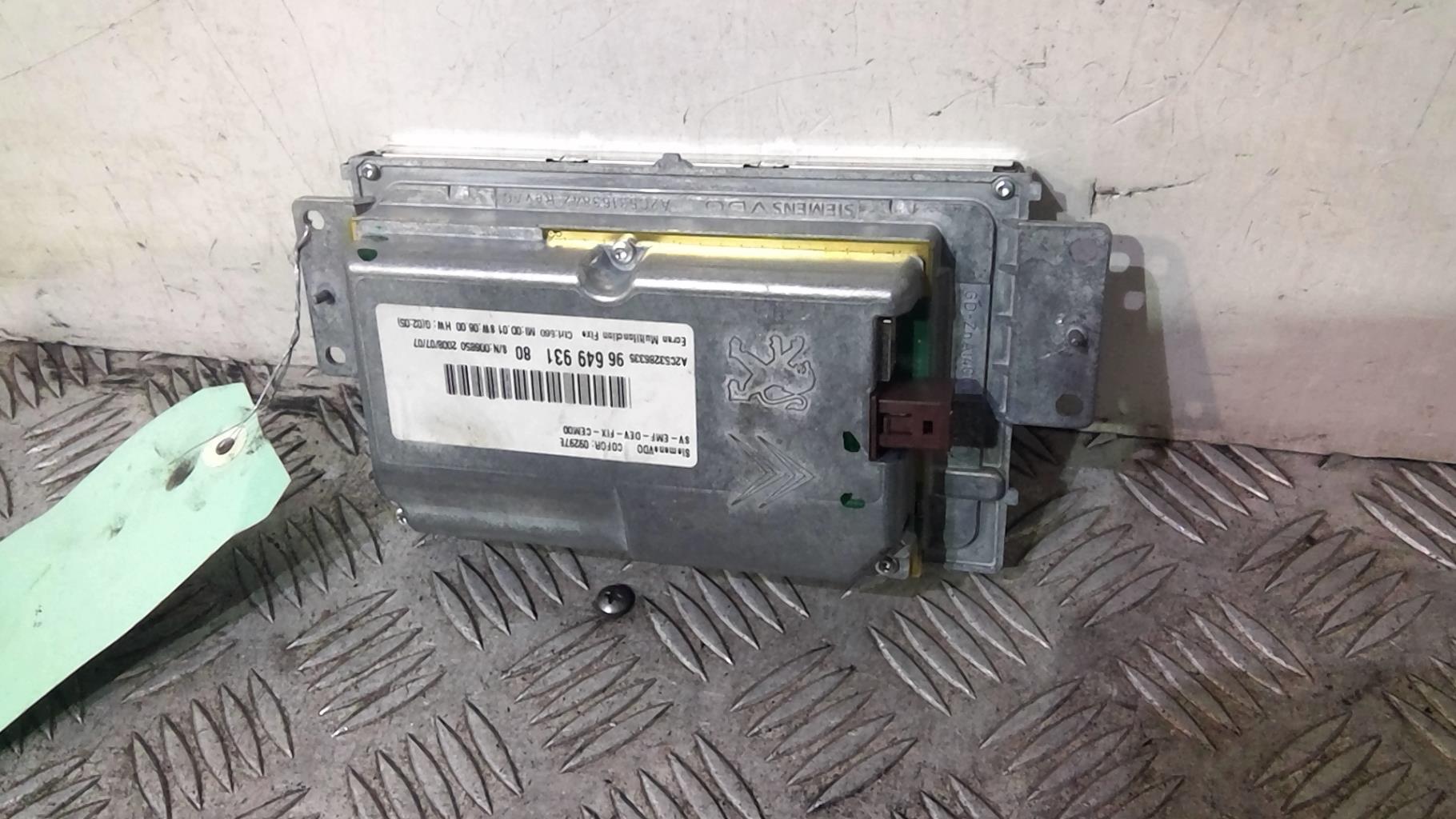Ecran GPS CITROEN C5 2 BREAK Diesel - 1
