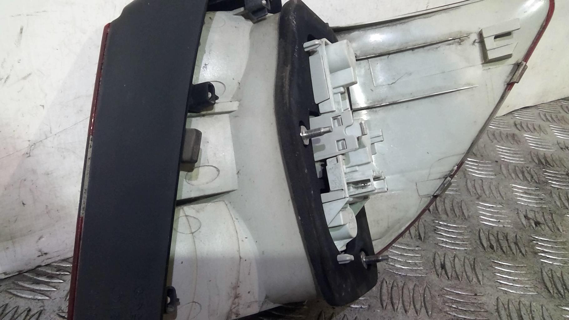 Fanale posteriore principale sinistro (luci) MERCEDES CLASSE B 245 PHASE 2 Diésel - 1