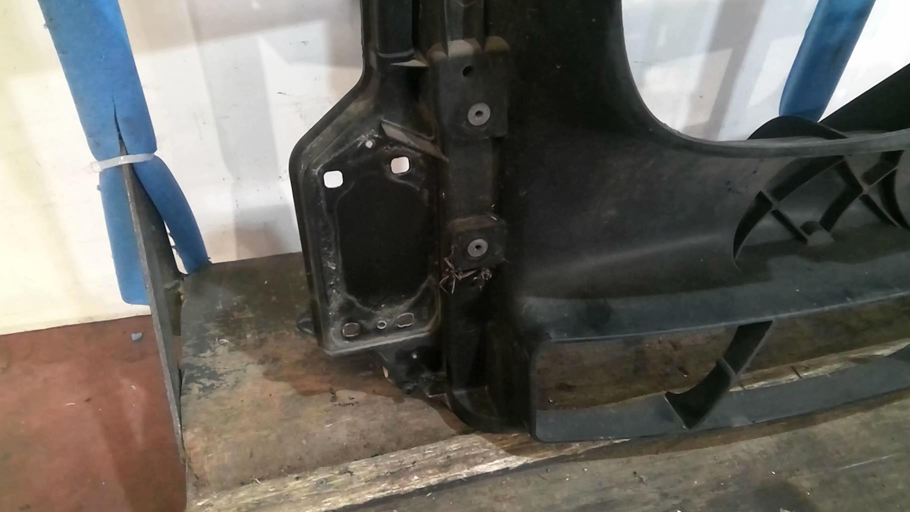 Face avant BMW SERIE 1 E87 PHASE 1 Diesel - 1