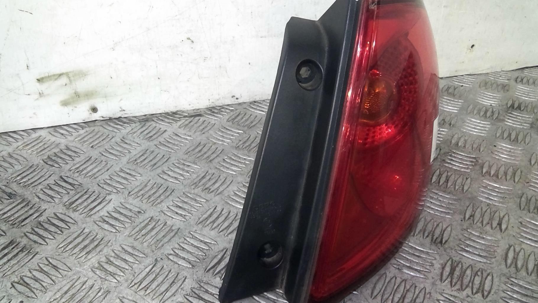 Fanale posteriore principale destro (luci) SEAT TOLEDO 3 Diésel - 1