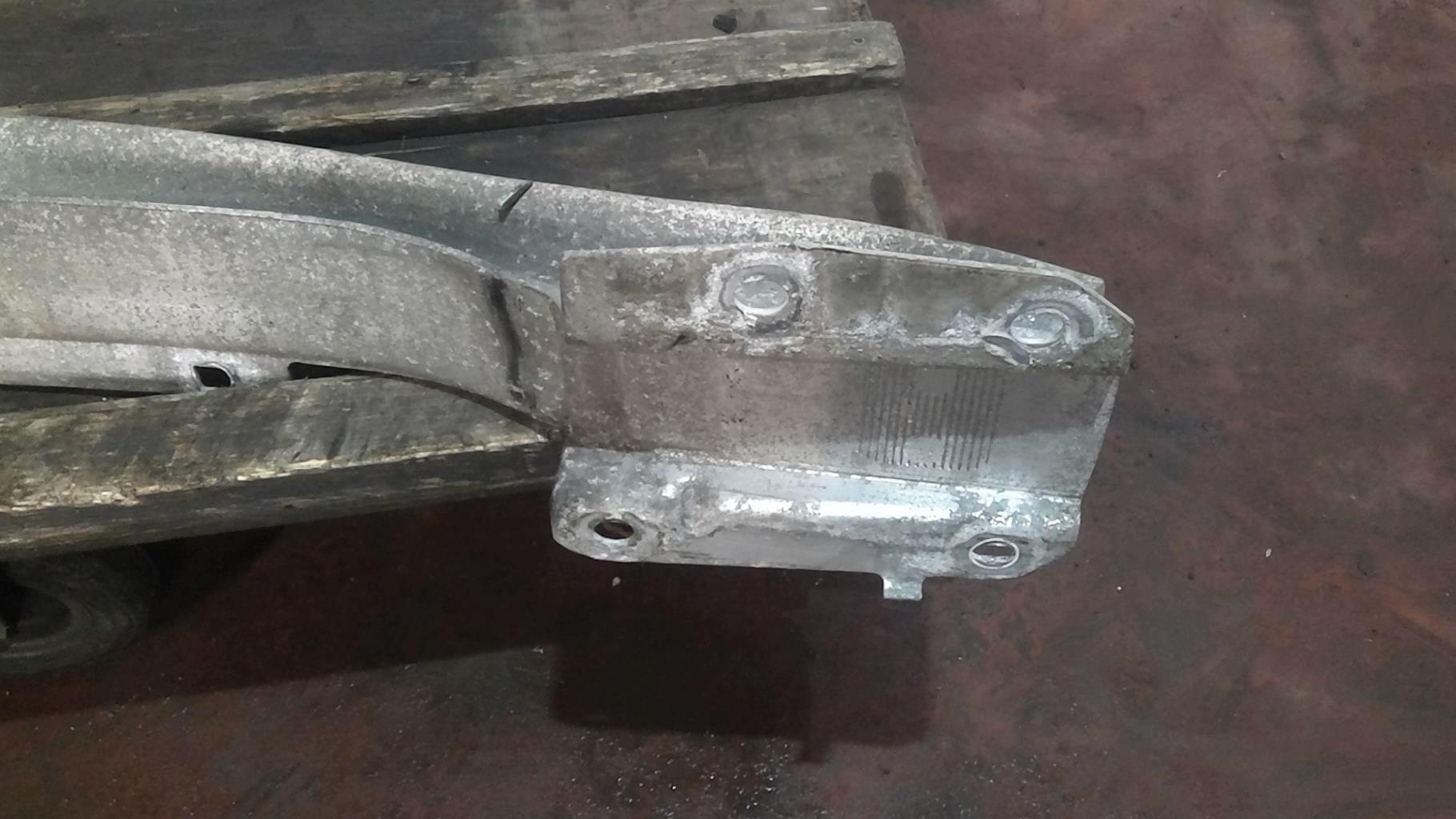 Traversa rinforzo paraurti anteriore RENAULT LAGUNA 3 PHASE 1  - 1