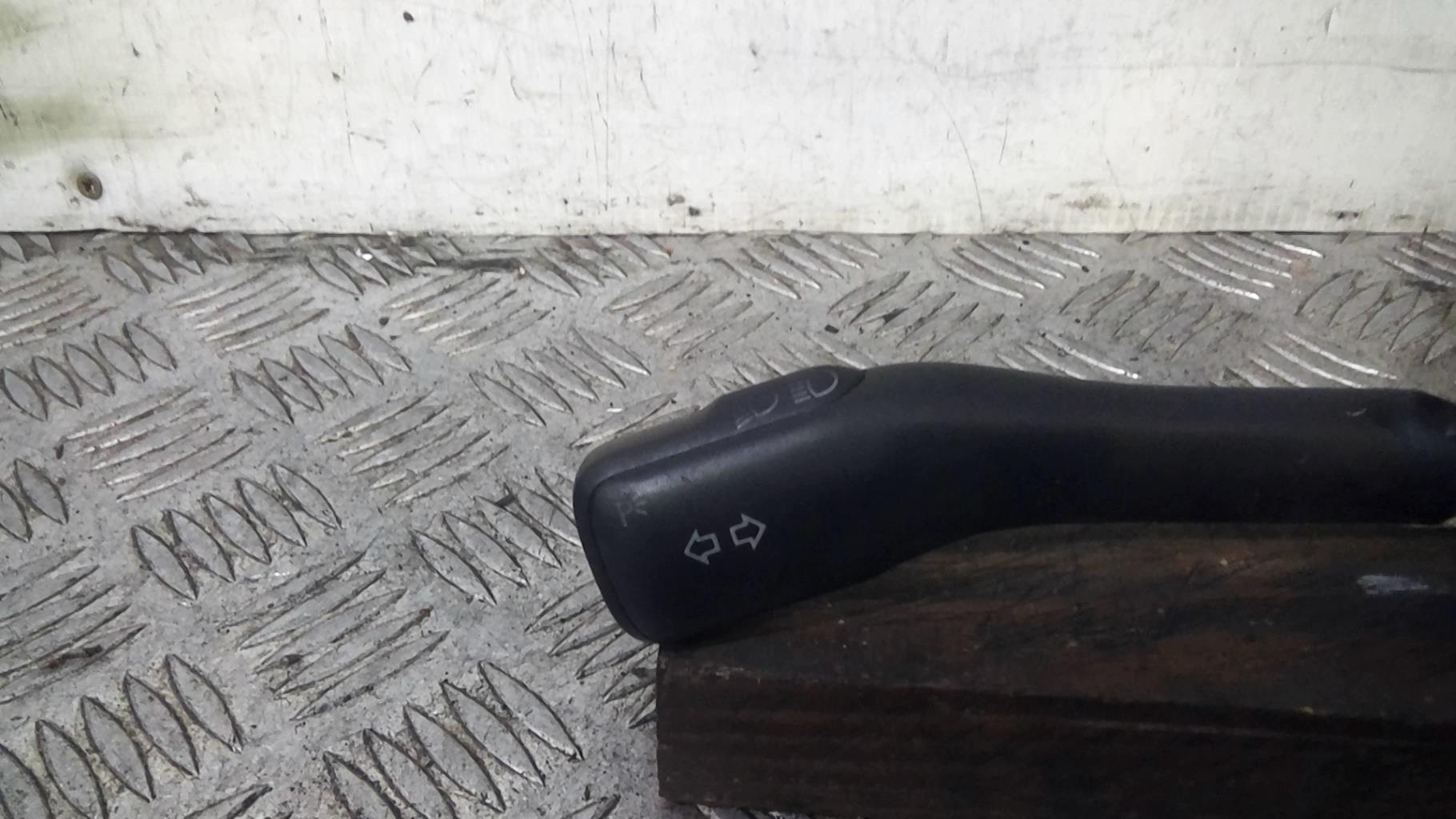 Commande de phare SEAT TOLEDO 2 Diesel - 1